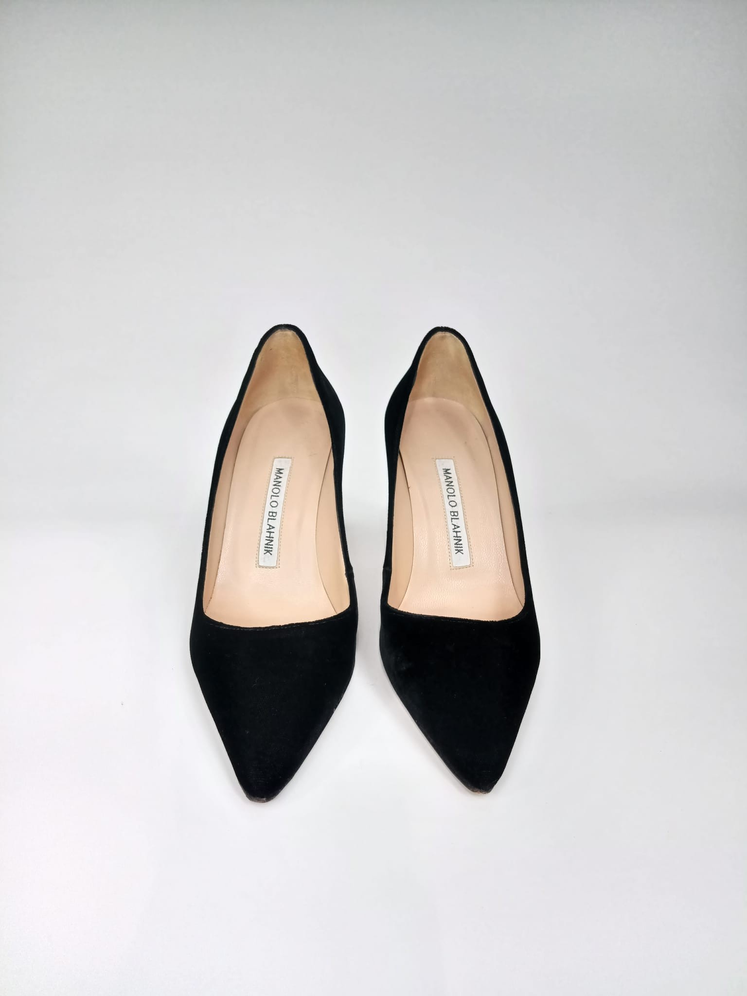 MANOLO BLAHNIK BLACK SHOES 