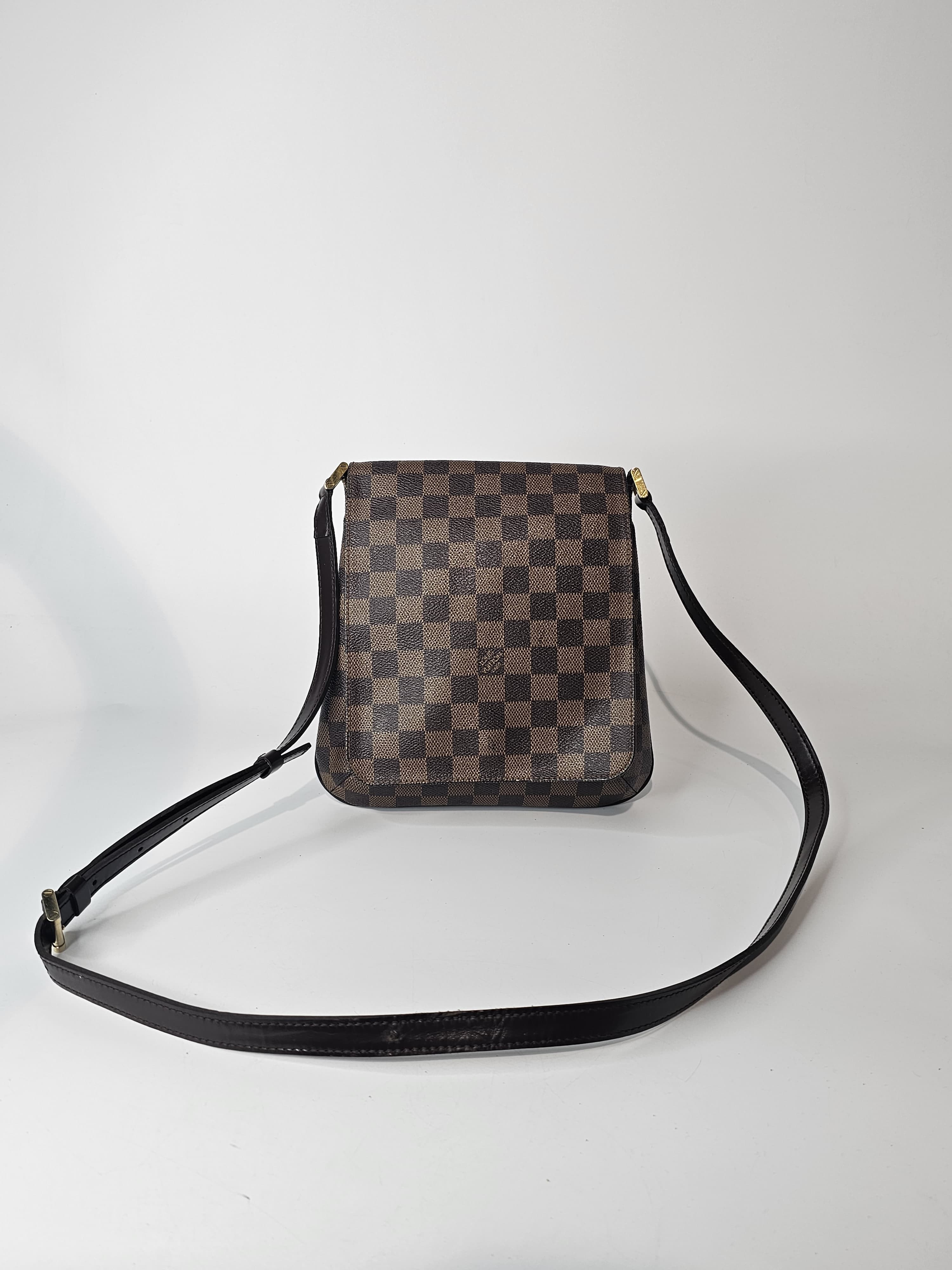 LOUIS VUITTON BAG