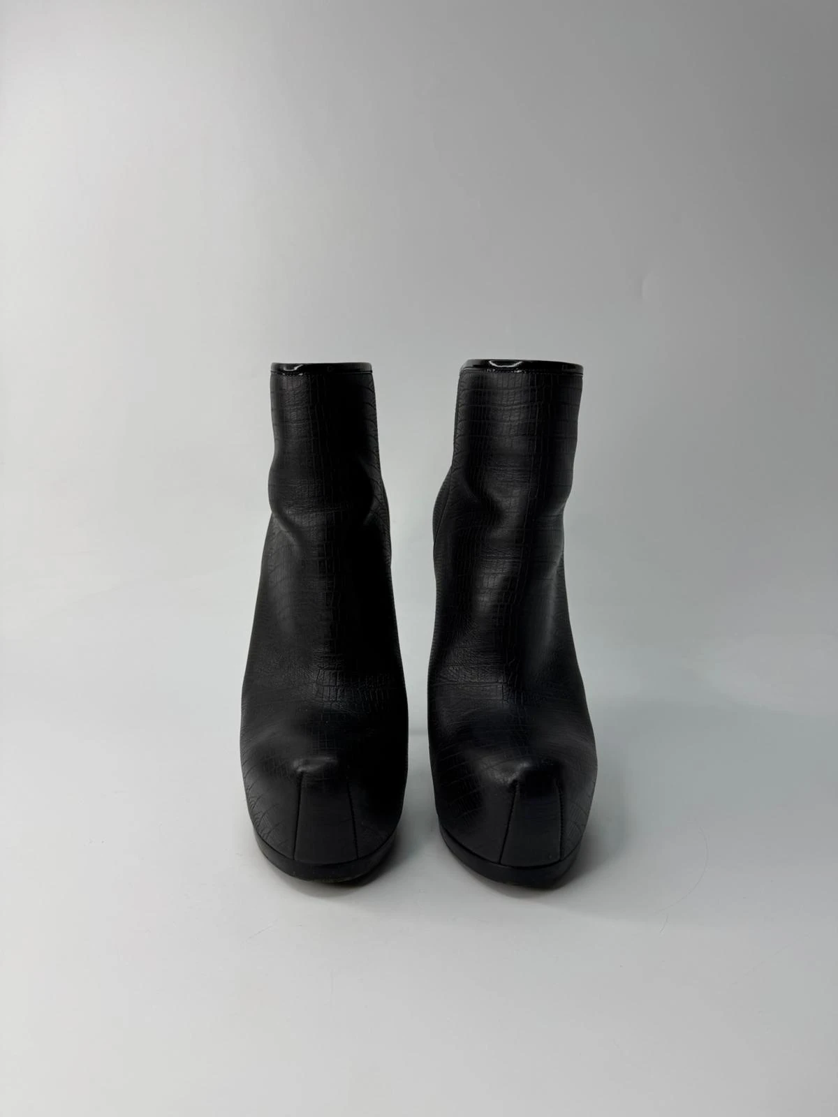 YVES SAINT LAURENT HEELS