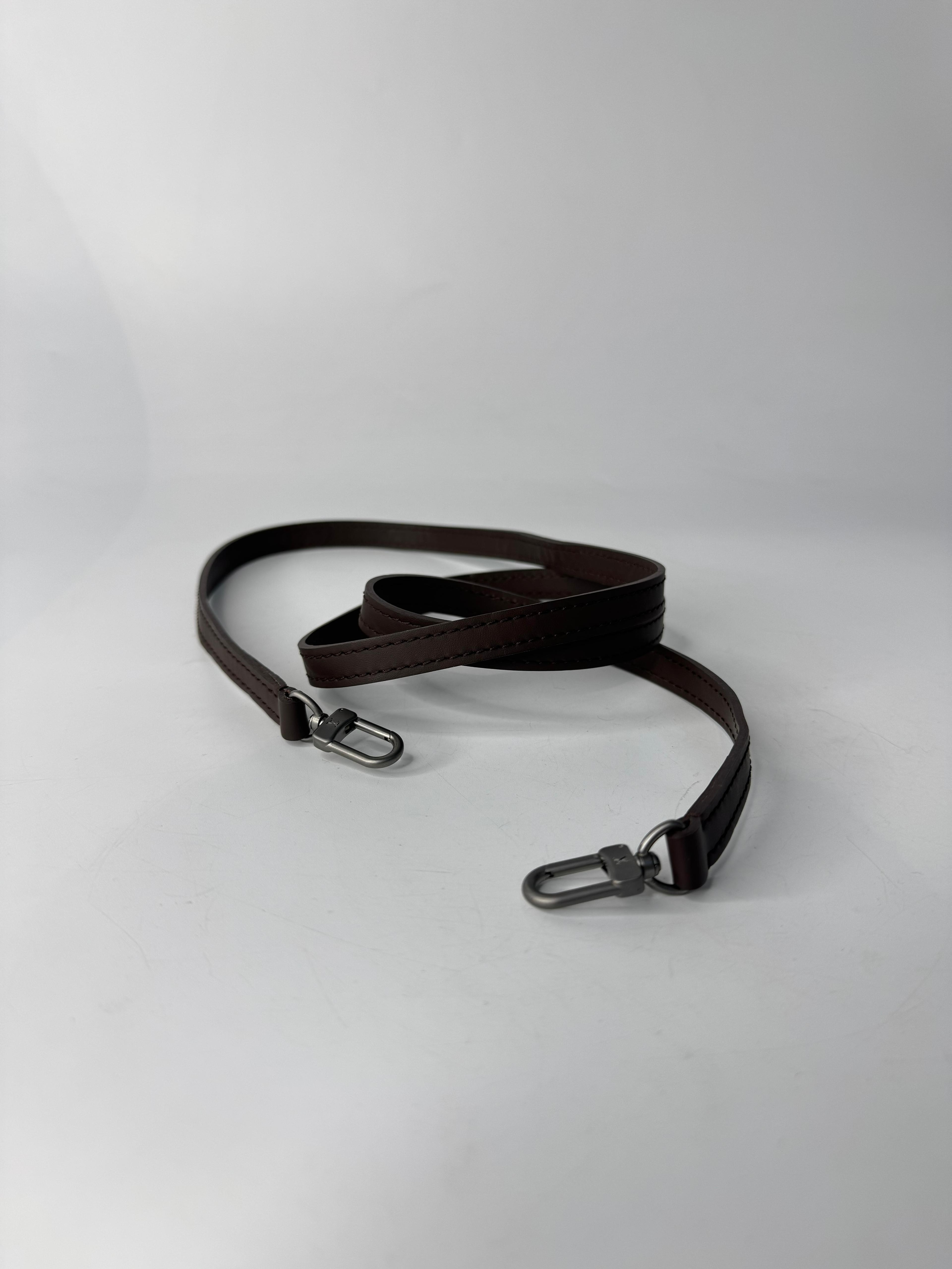 LOUIS VUITTON BAG HANGER