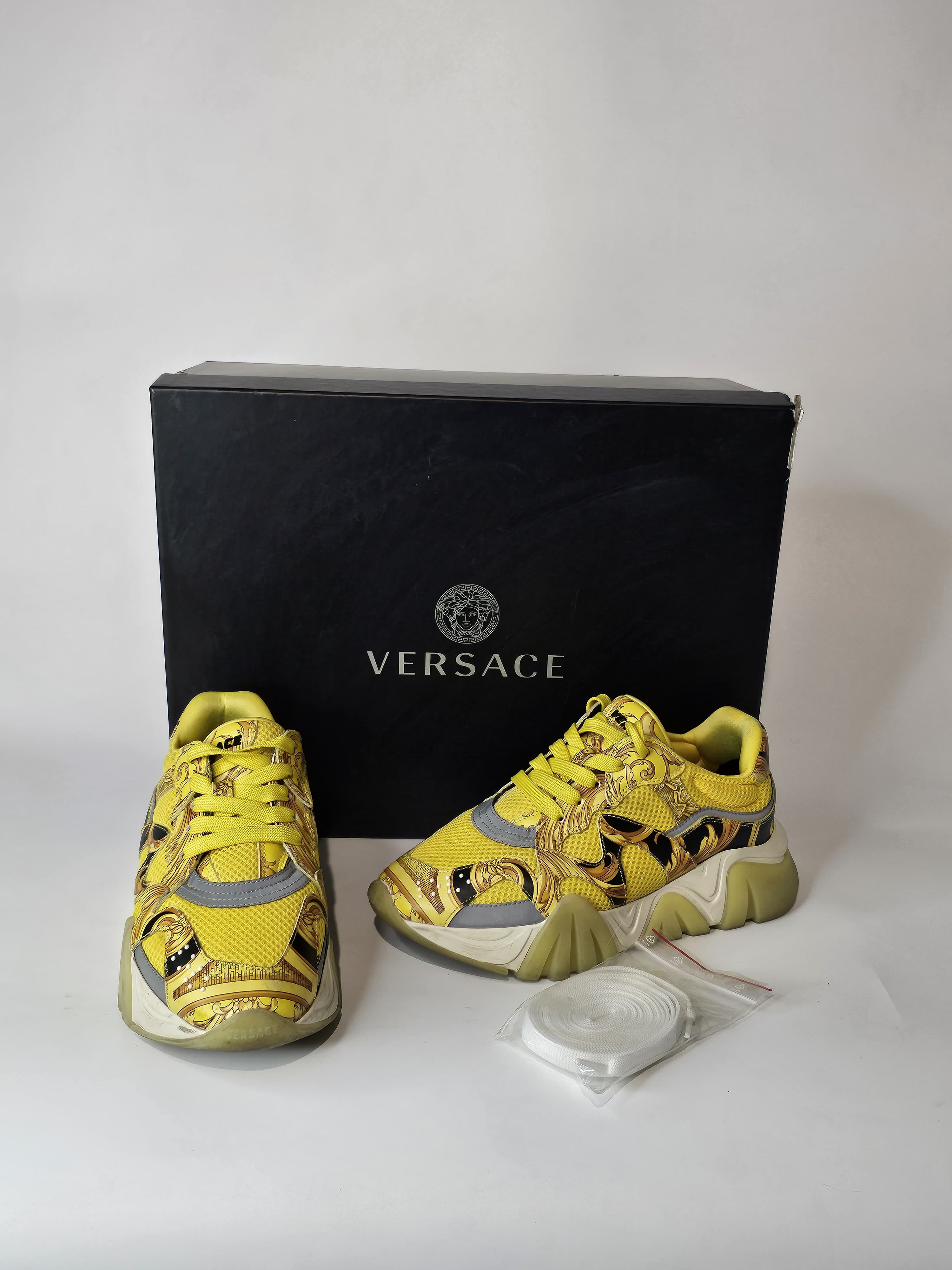 VERSACE SHOES 