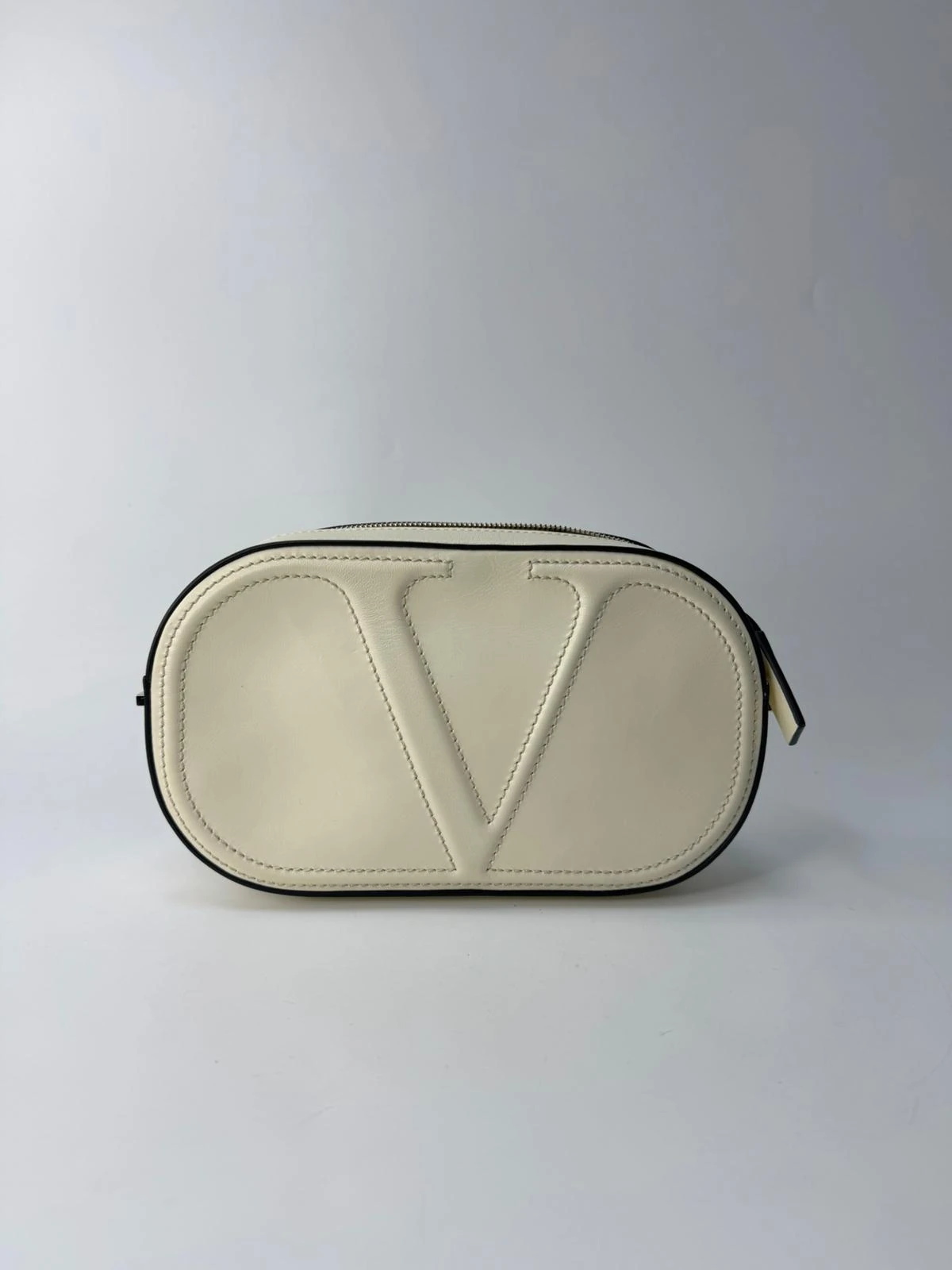 VALENTINO GARAVANI VLOGO