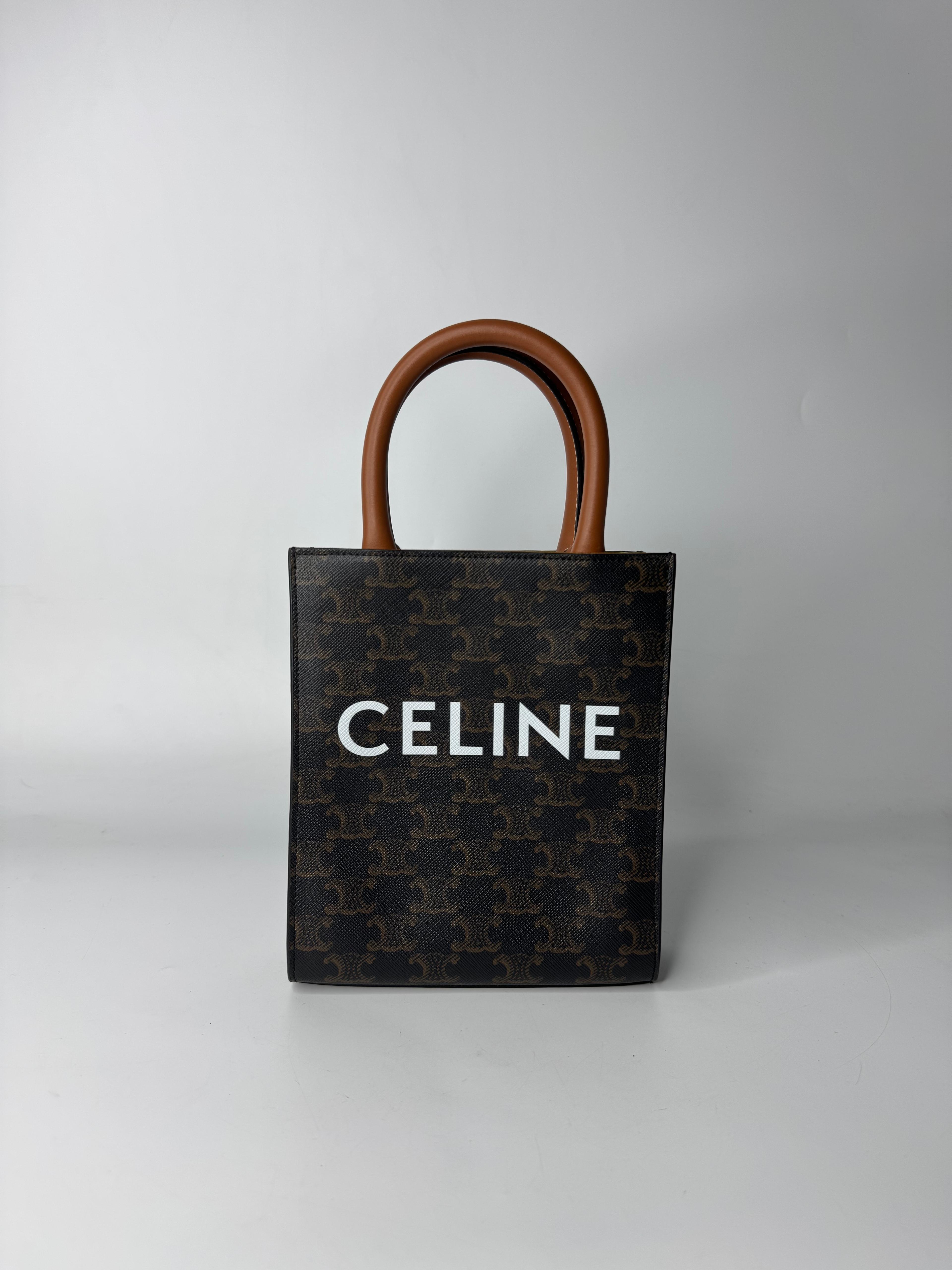CELINE TRIOMPHE VERTICAL CABAS