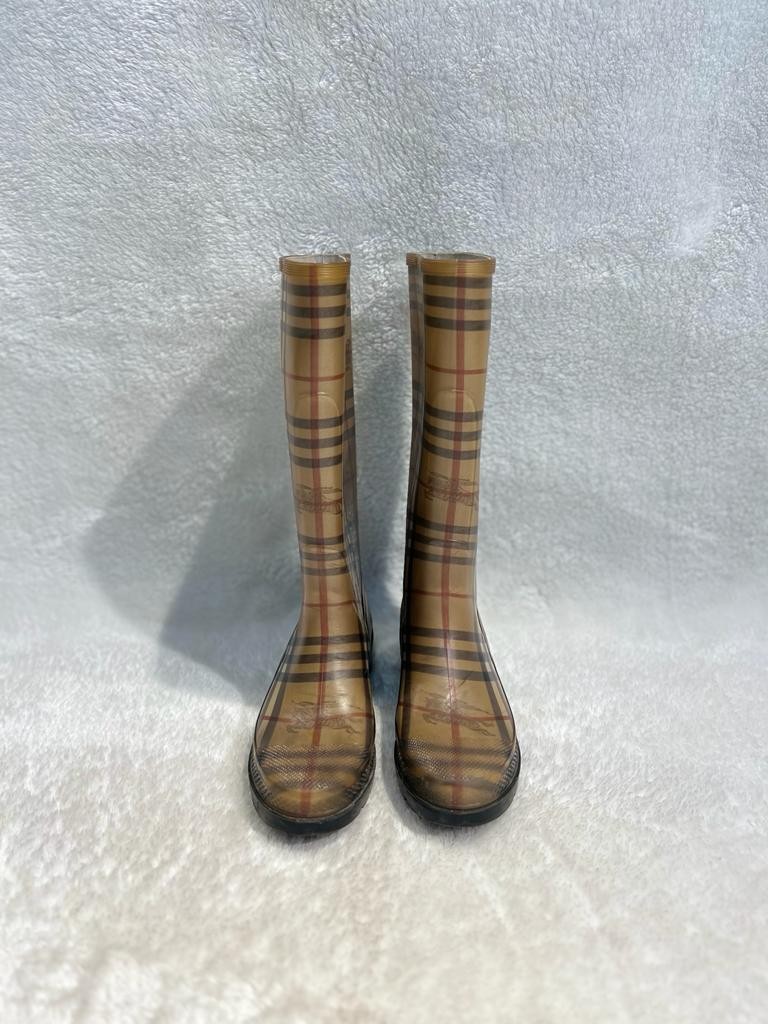 BURBERRY BOOTS