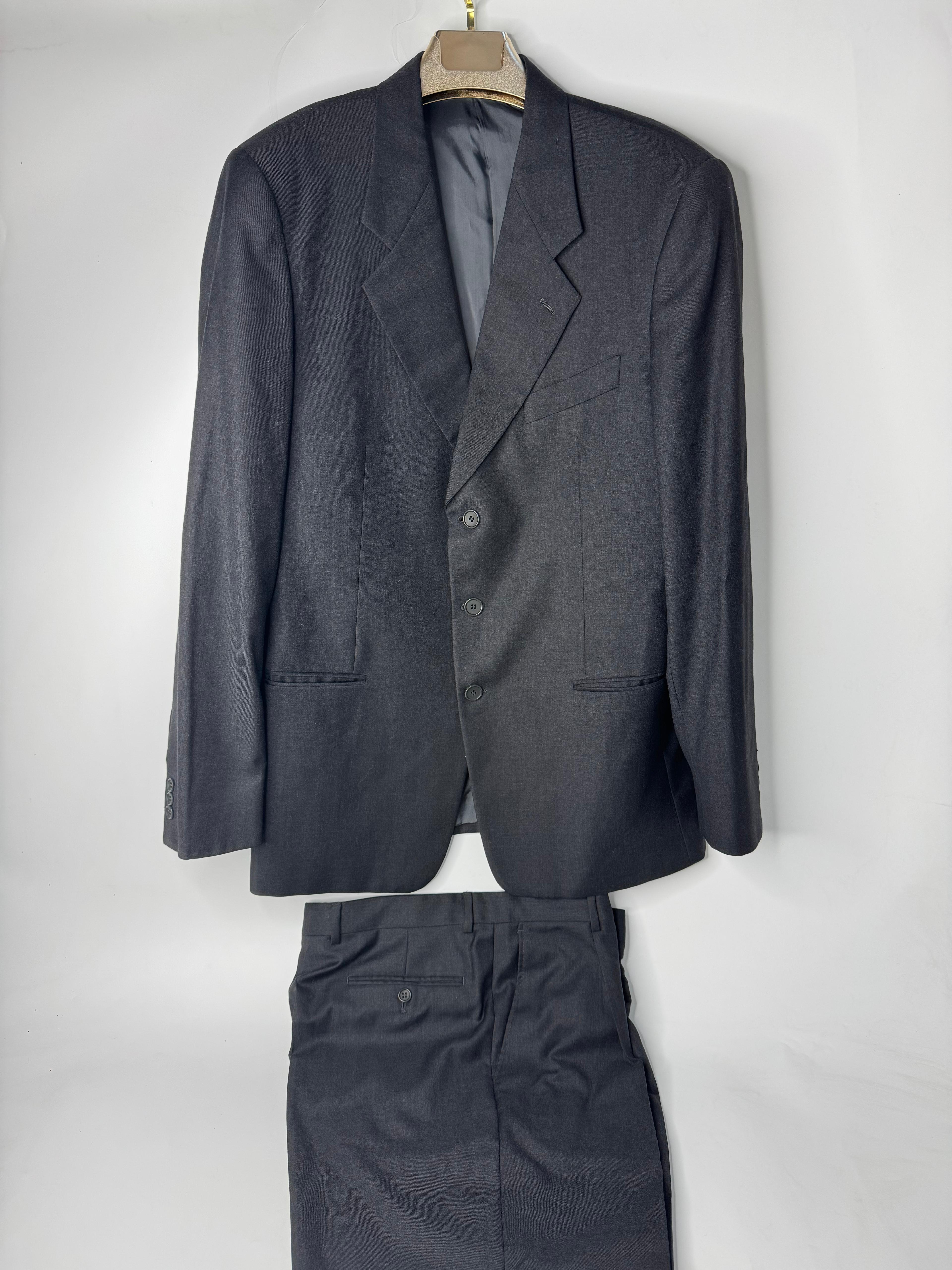 GIORGIO ARMANI SUIT