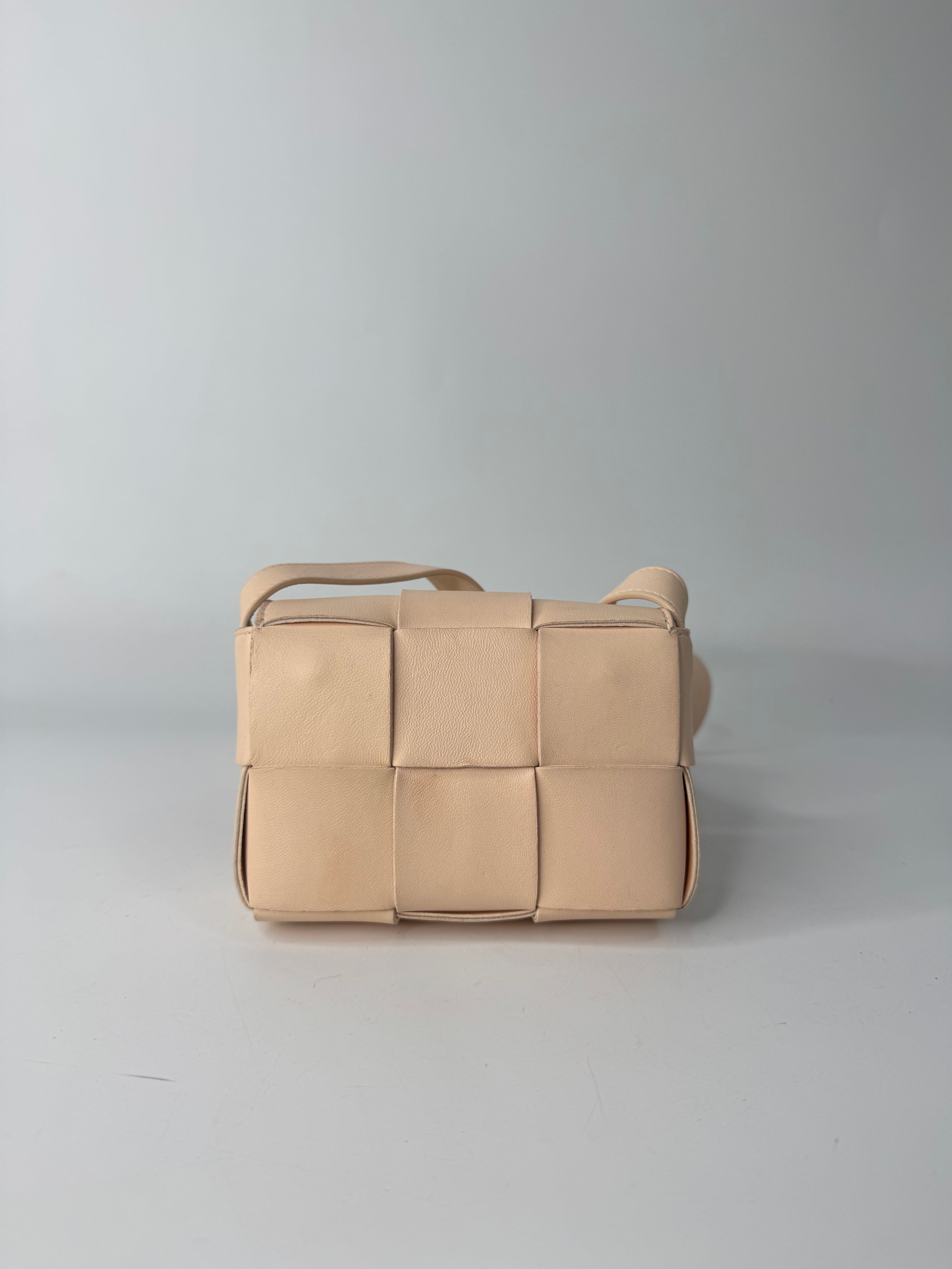 BOTTEGA VENETA MINI CASSETTE 