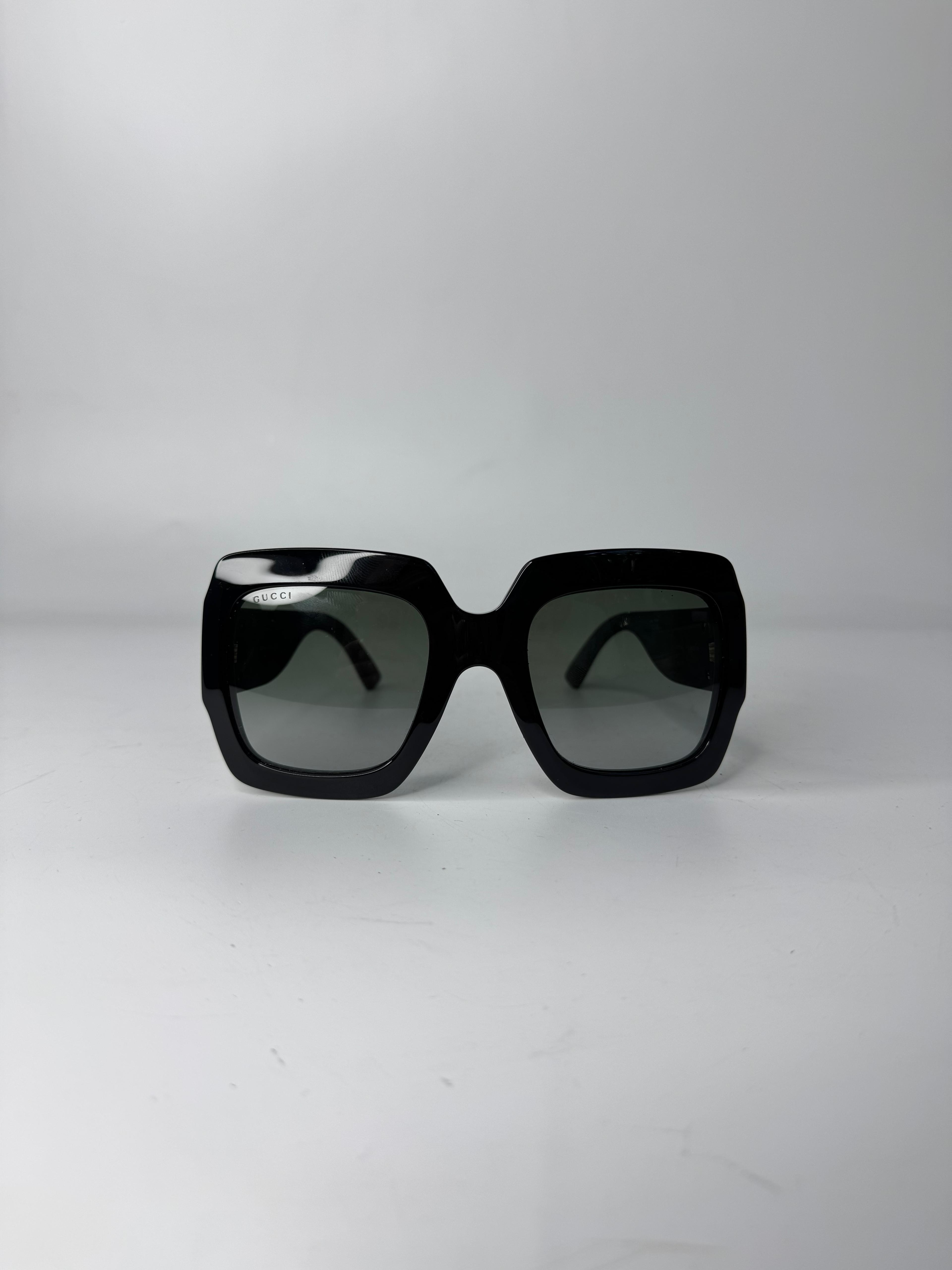 GUCCI SUN GLASSES 