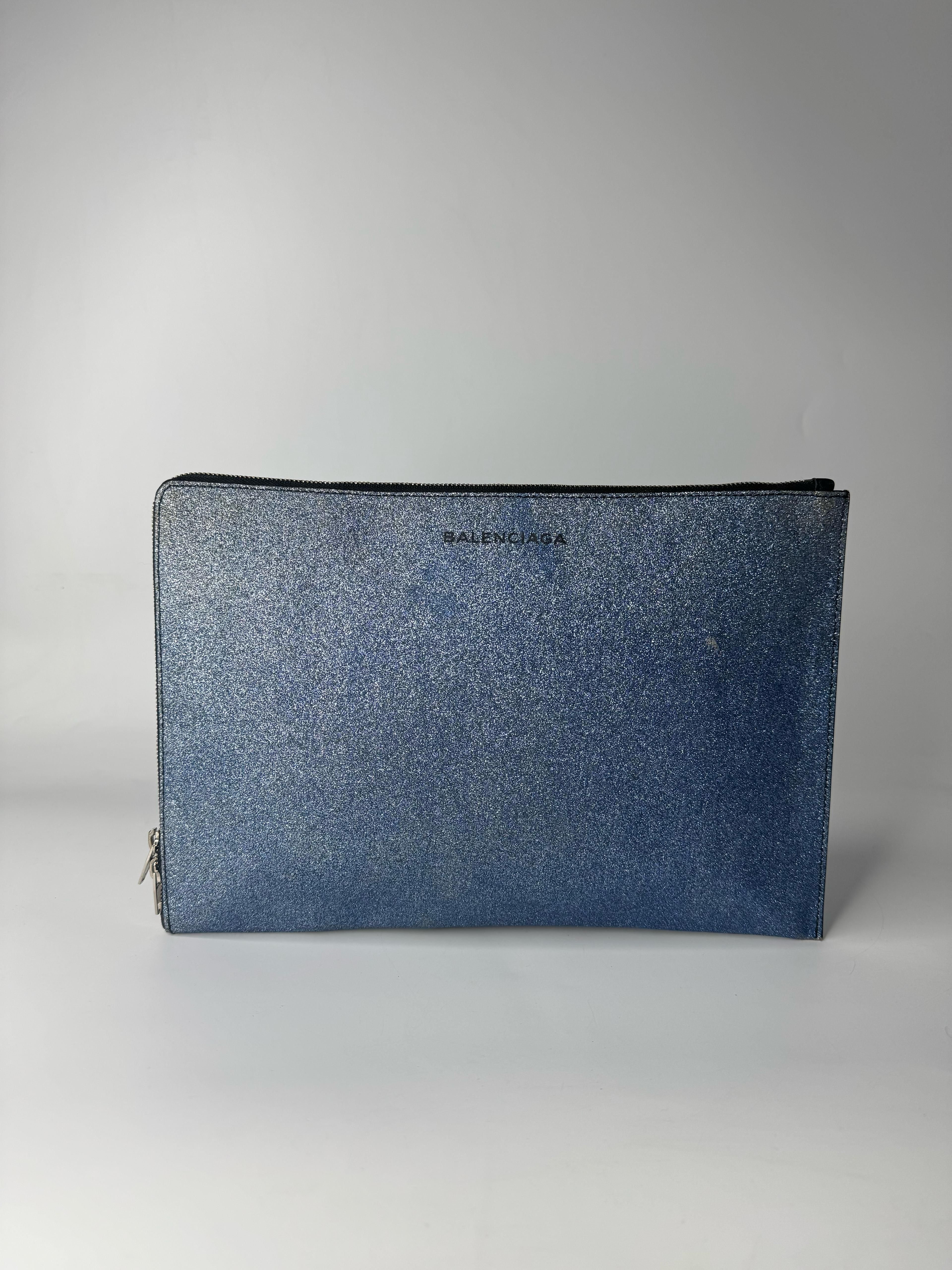 BALENCIAGA CLUTCH 