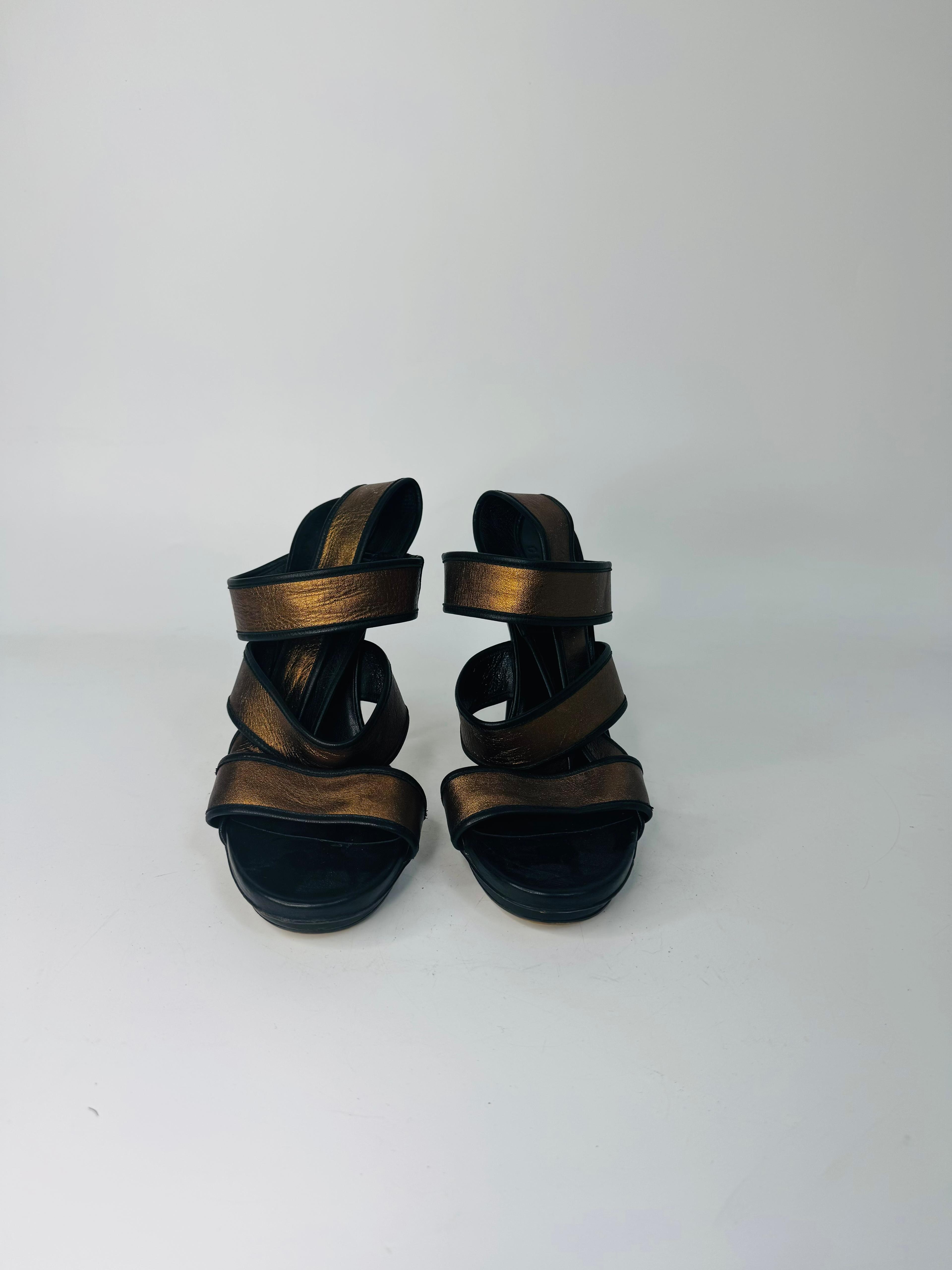 GUCCI HEELS 