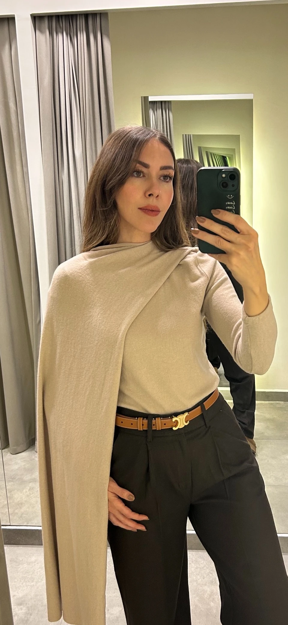 şal detaylı krem rengi triko