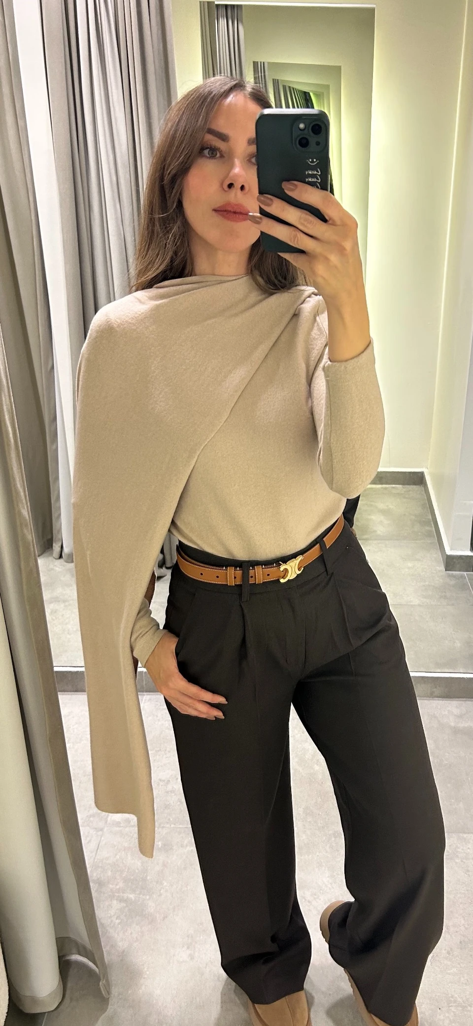 şal detaylı krem rengi triko