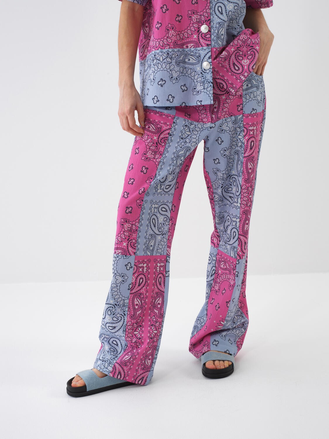 PEMBE OVERSIZE PAMUKLU PANTALON