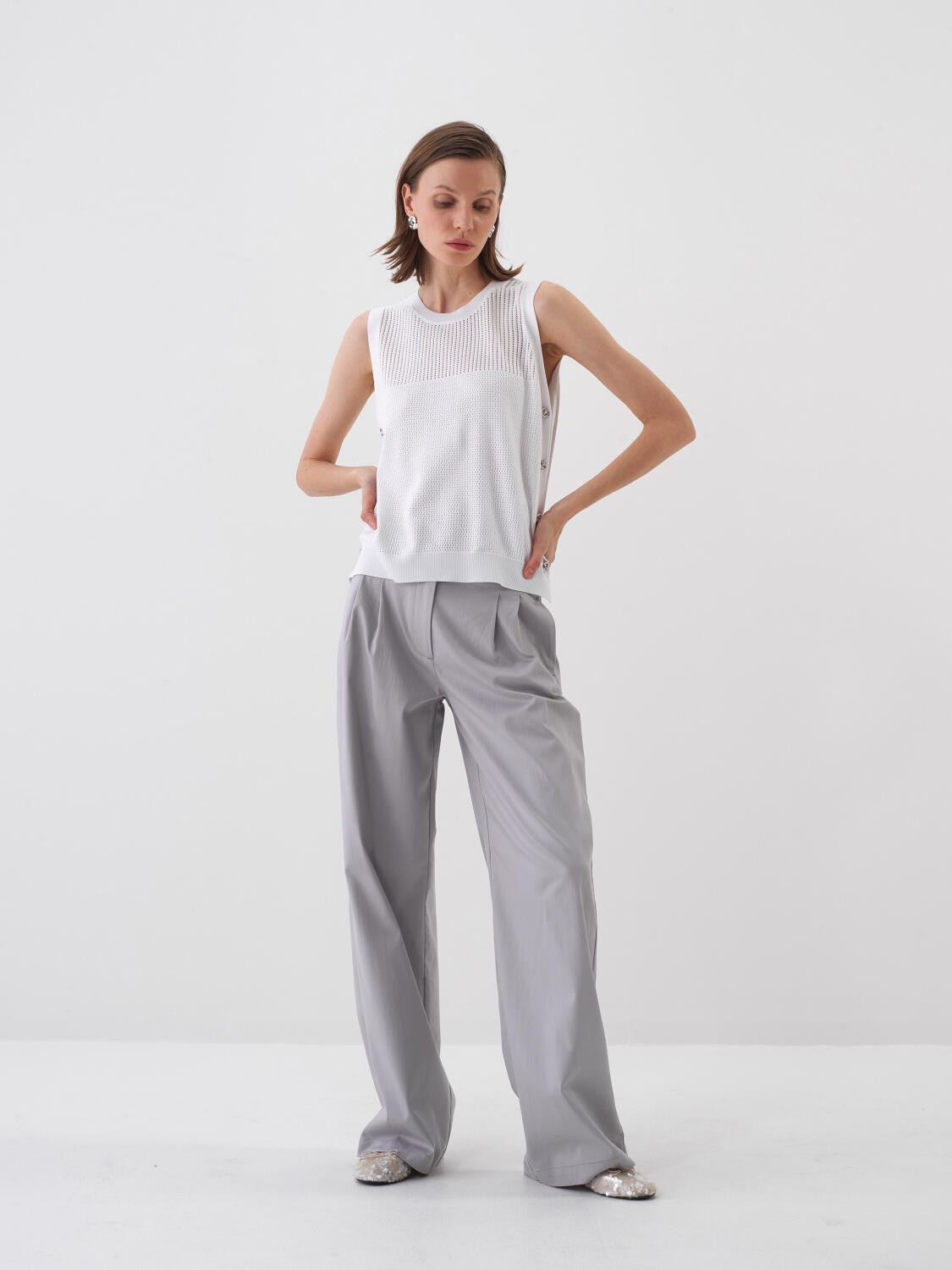 BEYAZ REGULAR FIT SÜVETER