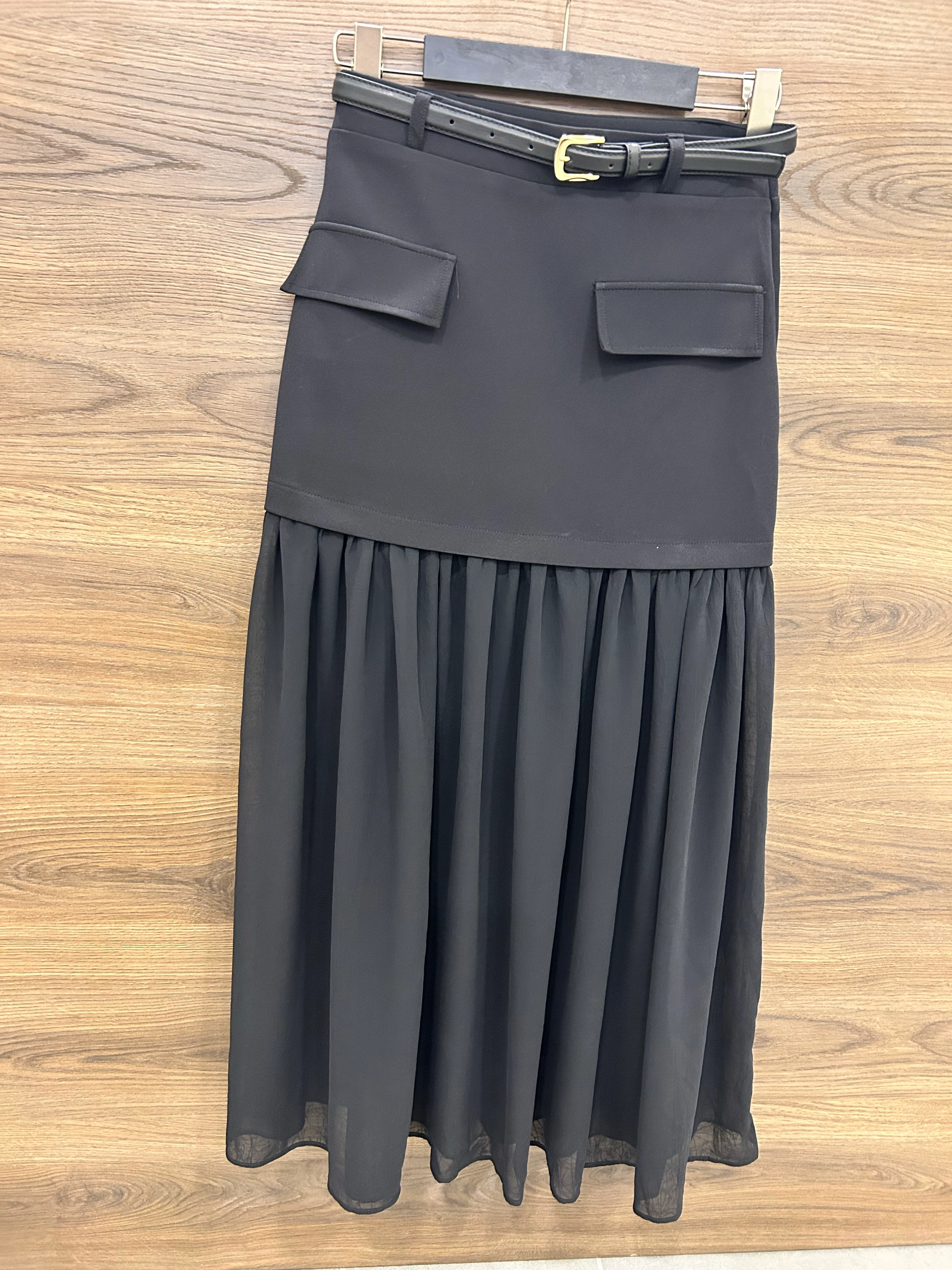 süs cepli kendinden kemerli krep şifon etek