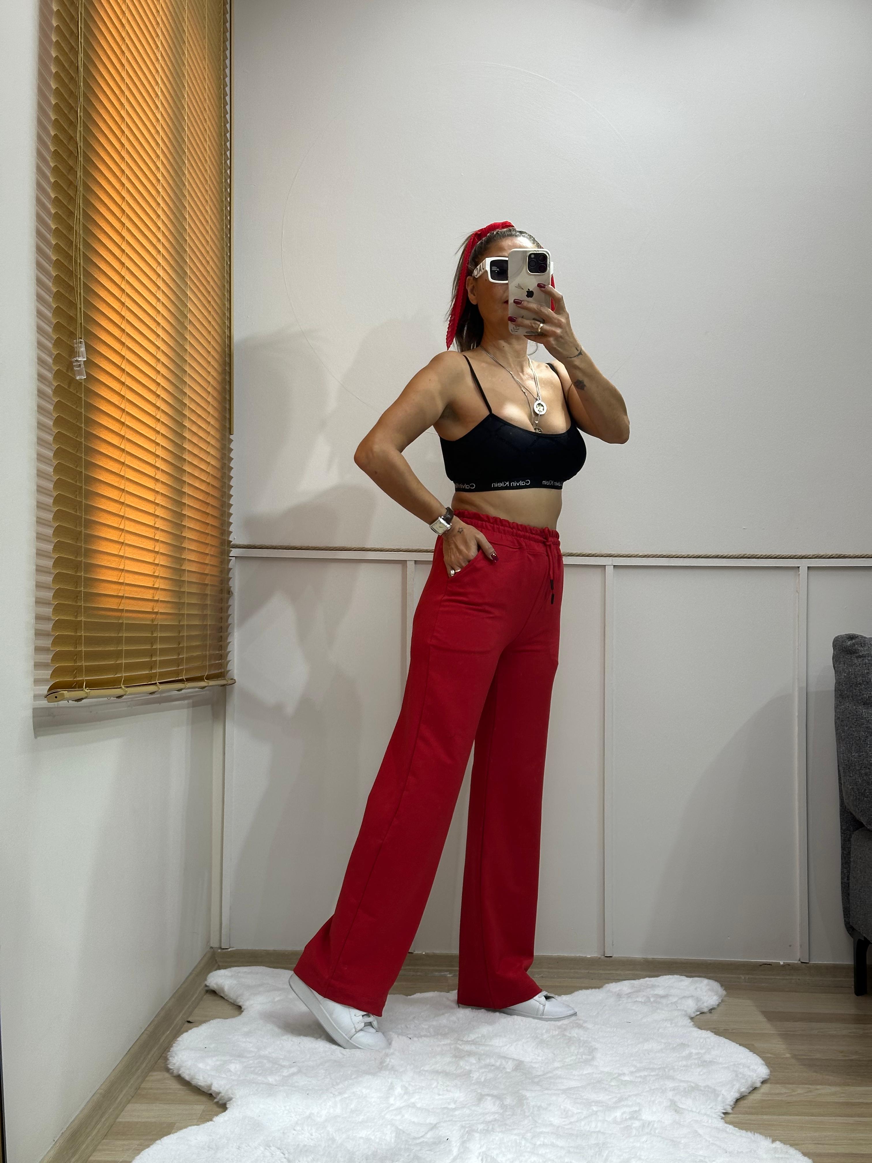 VERA EŞOFMAN ALTI