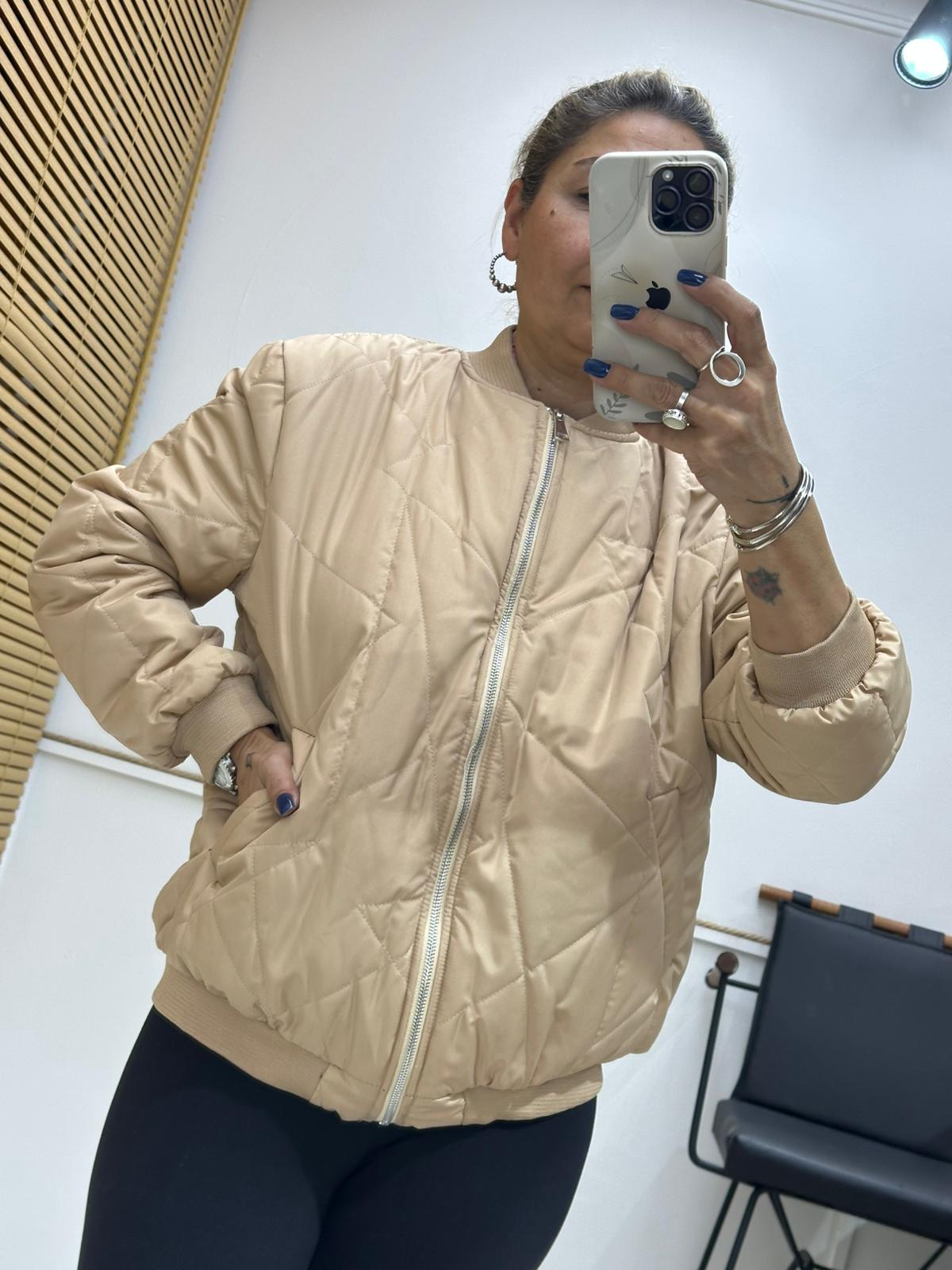 KAPÜTONE DOLGULU MONT