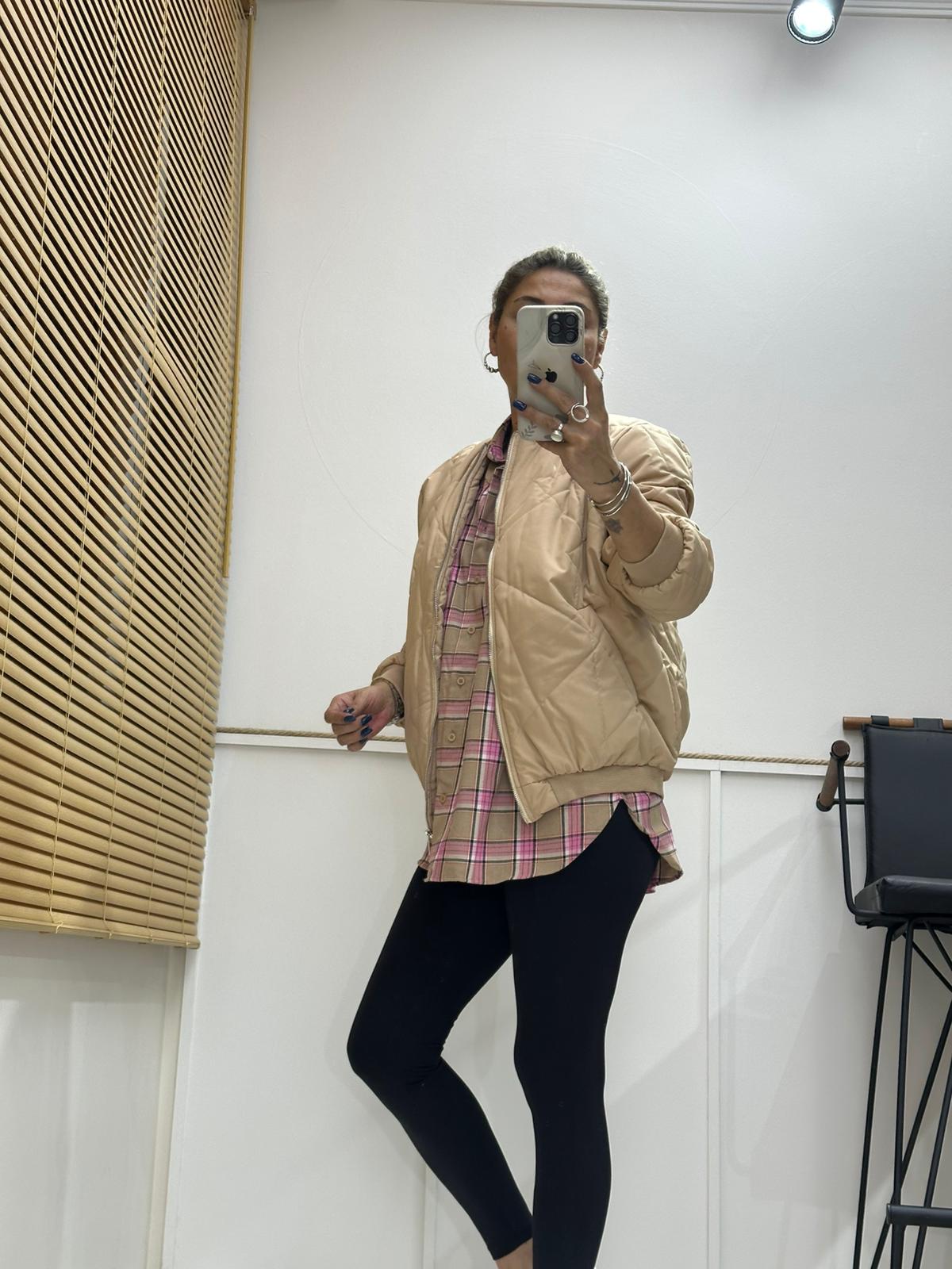 KAPÜTONE DOLGULU MONT