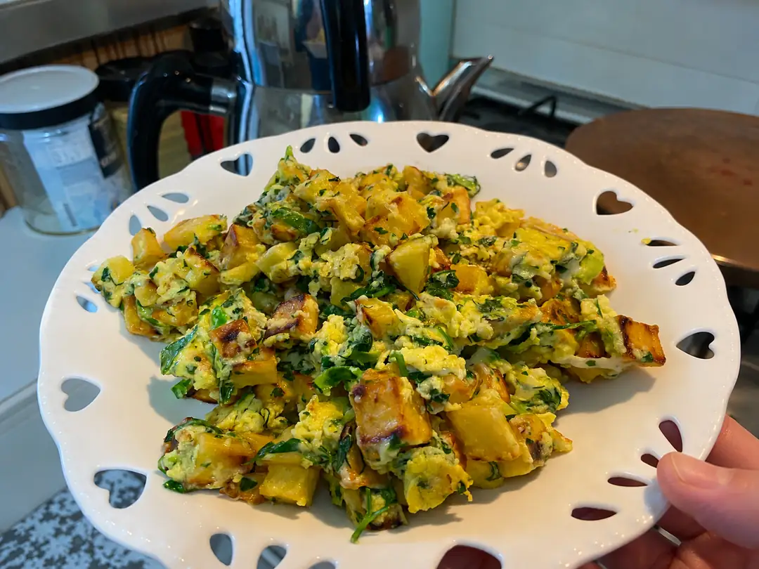 patatesli ve peynirli omlet