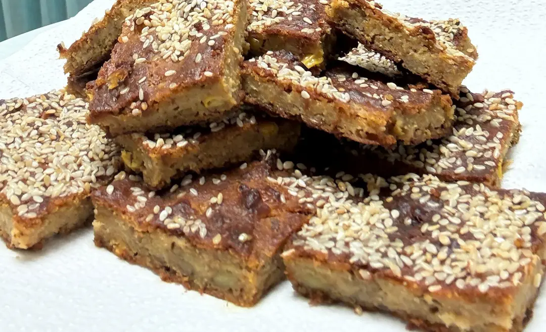 Pancarlı ve Havuçlu Yeşil Mercimek Çöreği | Besleyici Tarif