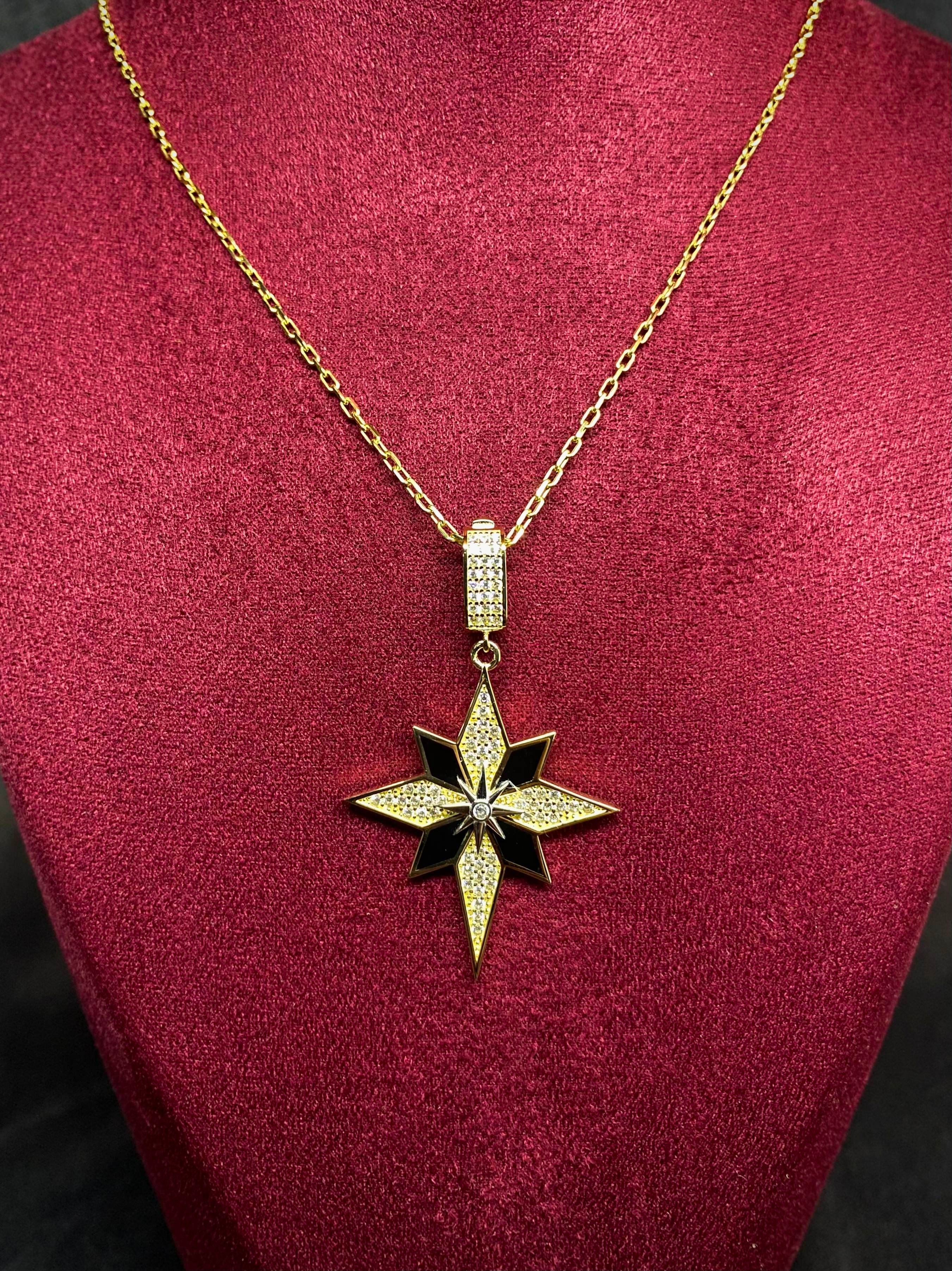 14 K Taşlı Siyah Mineli Kutup Yıldızı Altın Kolye
