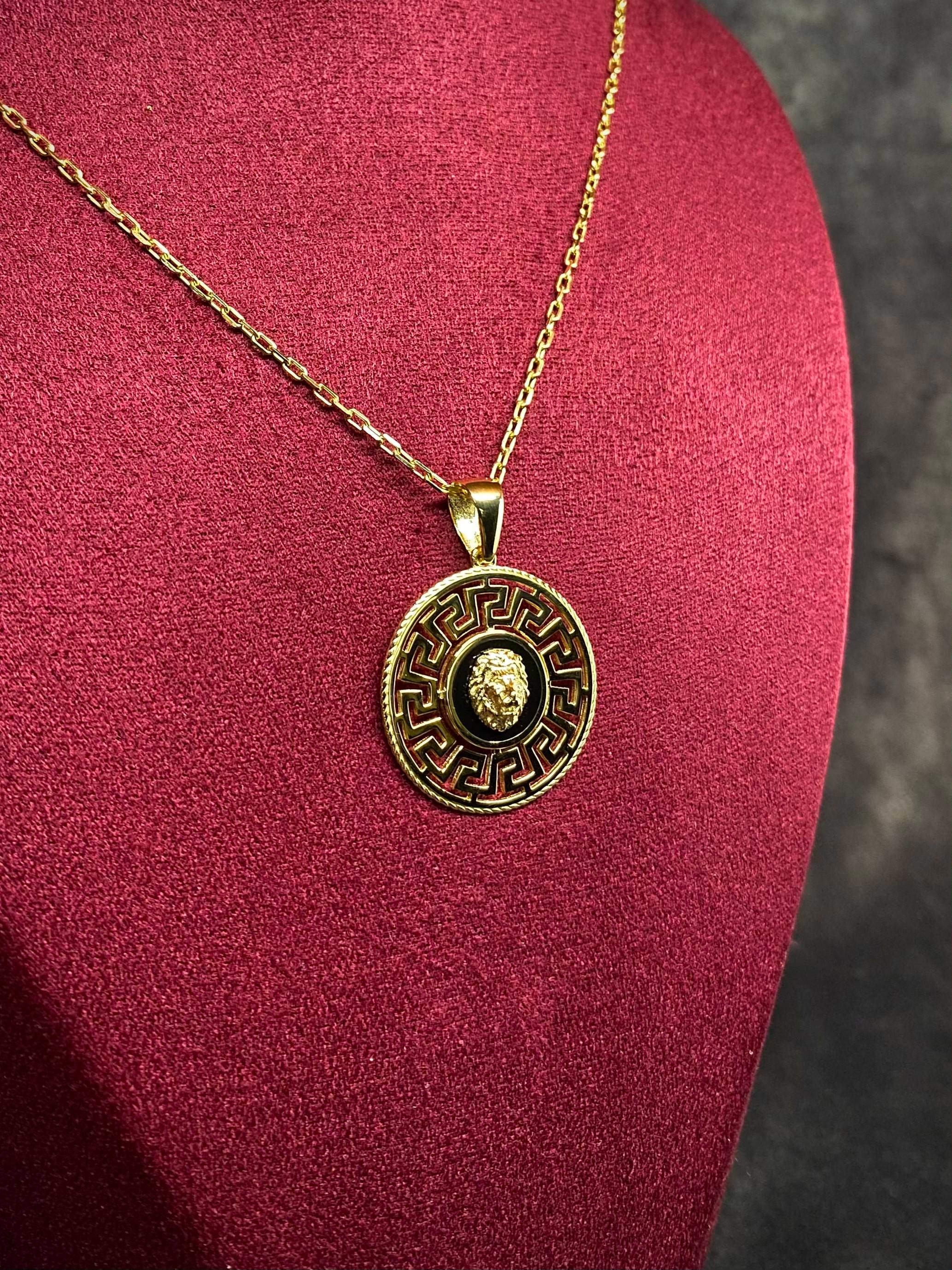 14 K Greek Desenli Aslan Başı Altın Kolye
