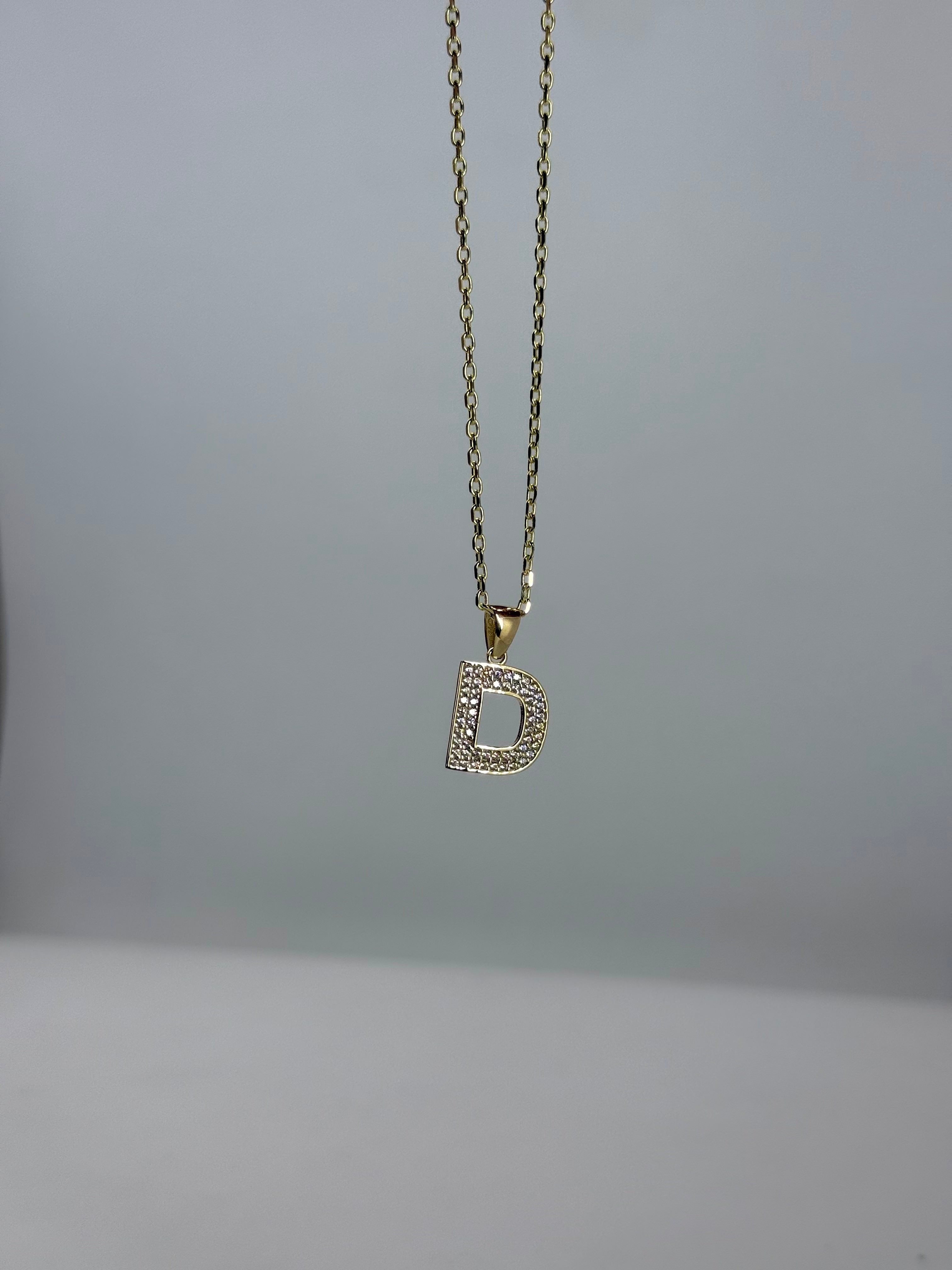 14 K 'D' Harf Altın Kolye