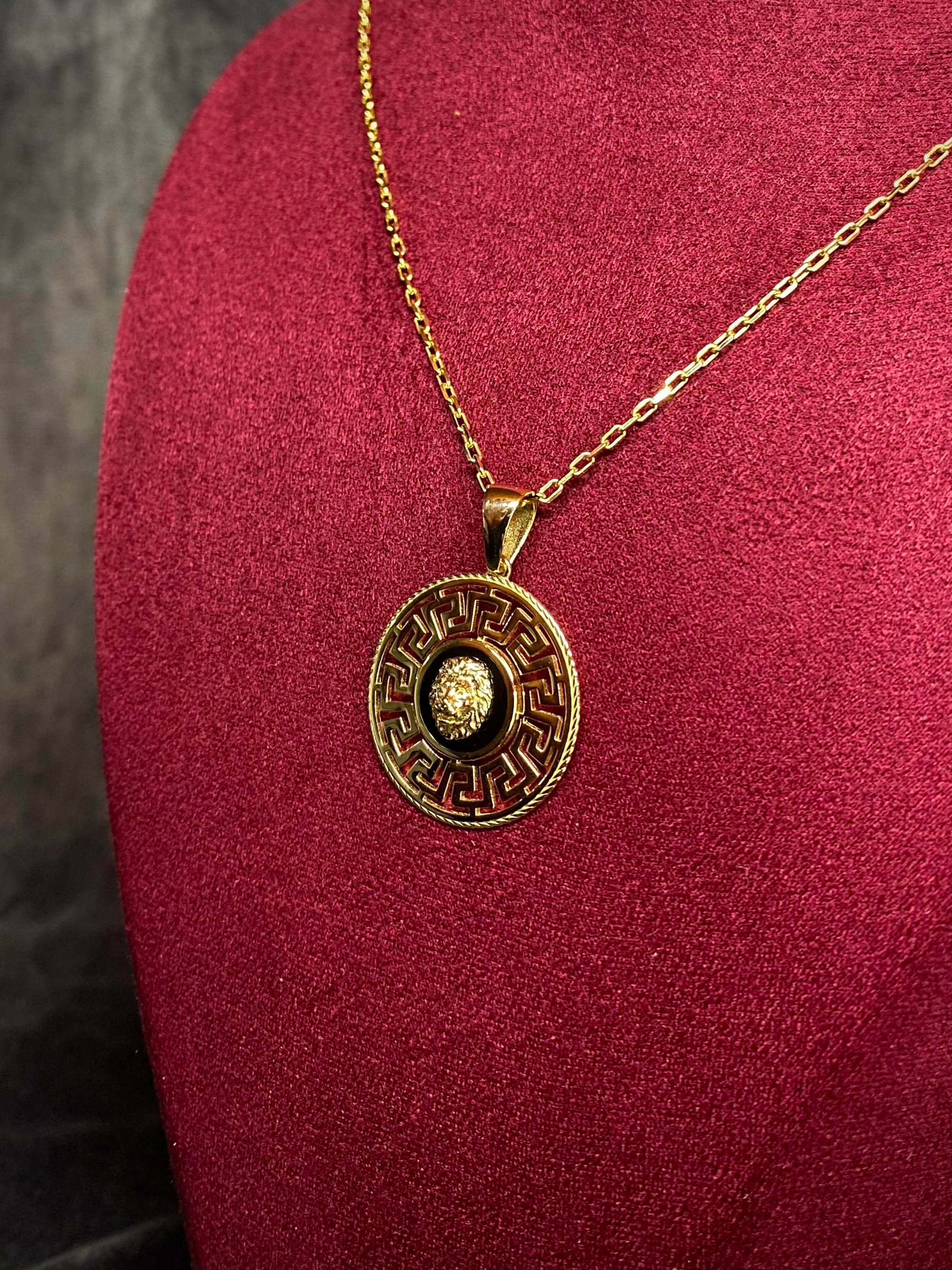 14 K Greek Desenli Aslan Başı Altın Kolye