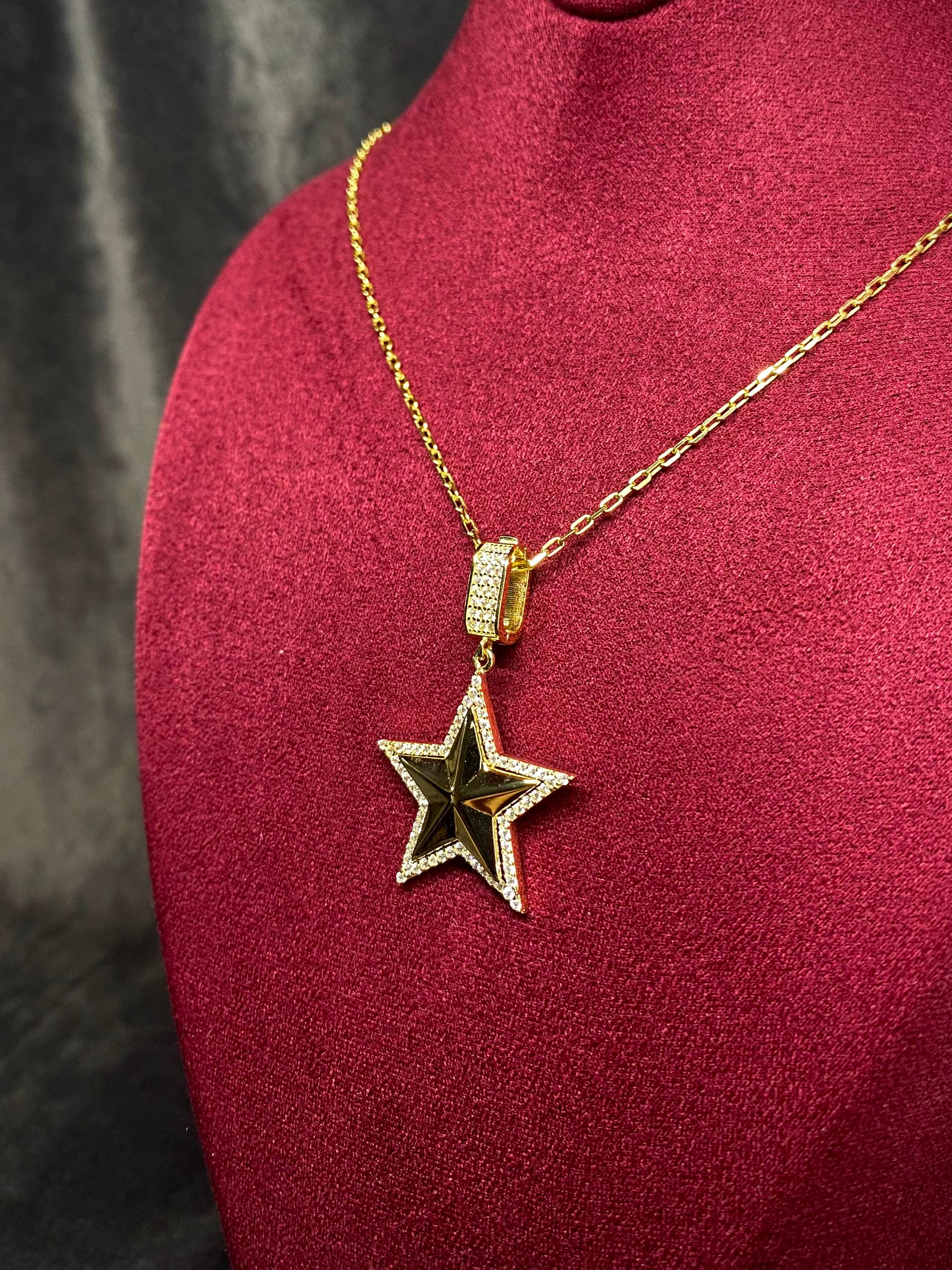 14 K Taşlı Yıldız Altın Kolye