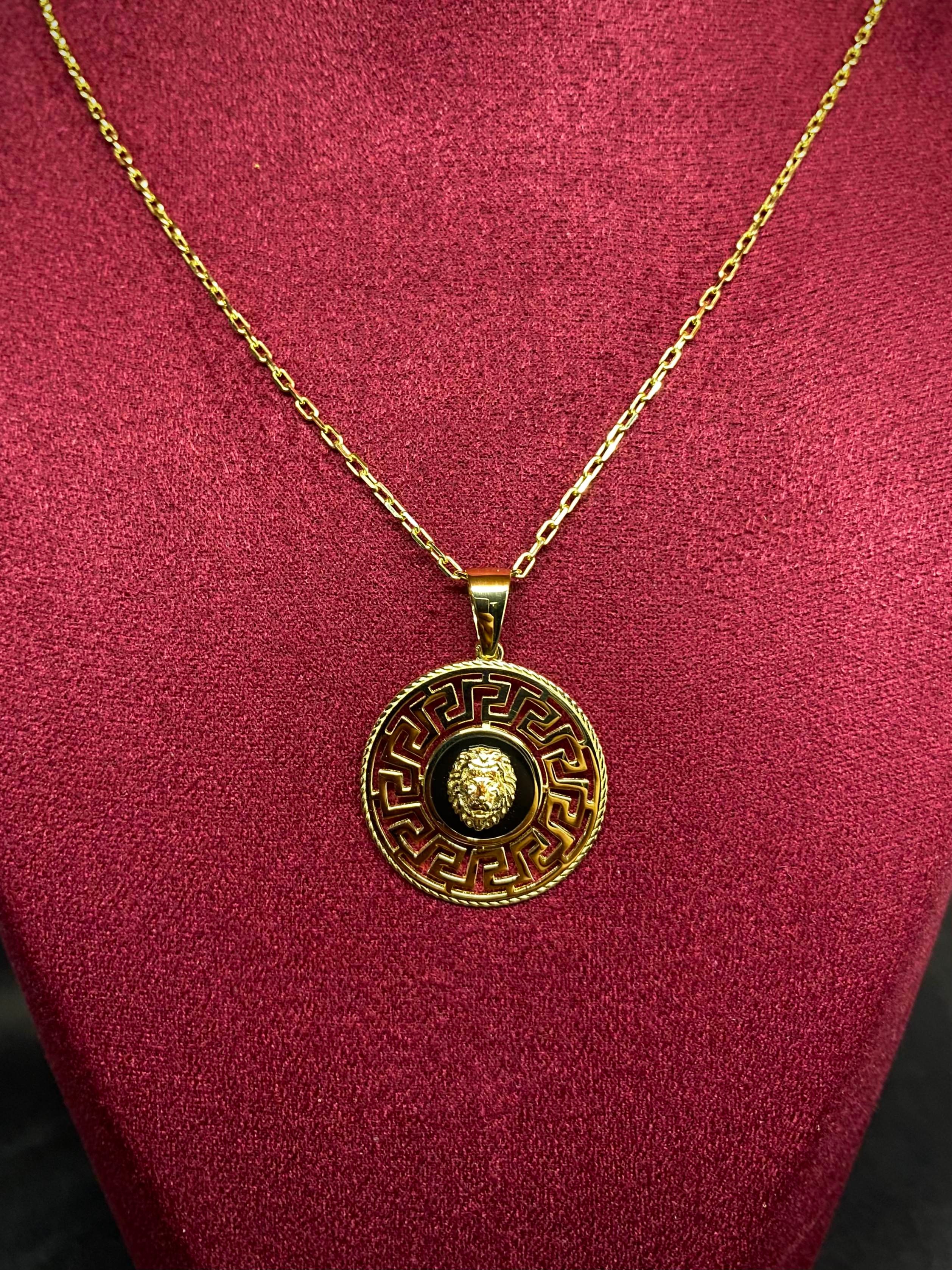 14 K Greek Desenli Aslan Başı Altın Kolye
