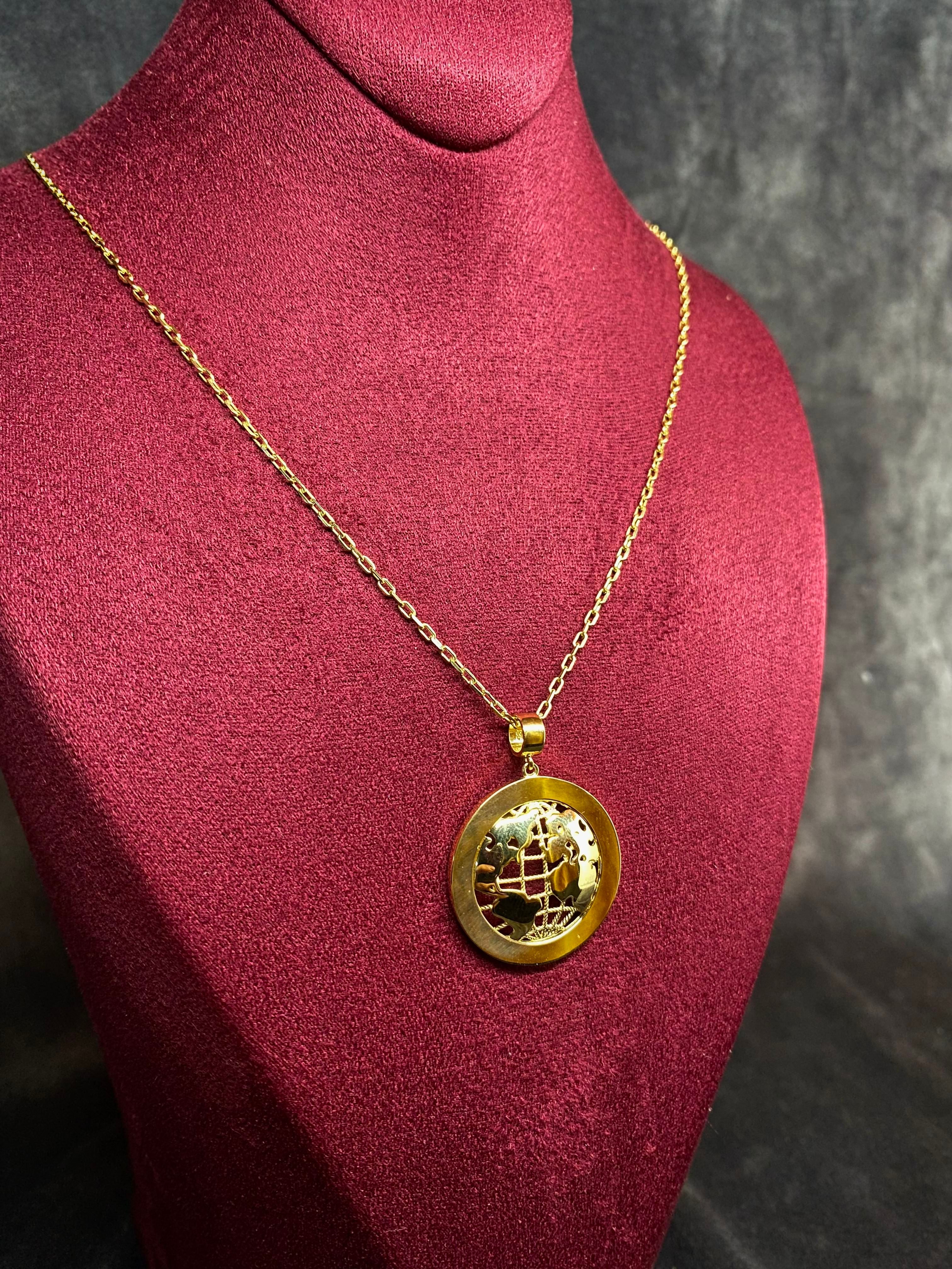 14 K Dünya Altın Kolye
