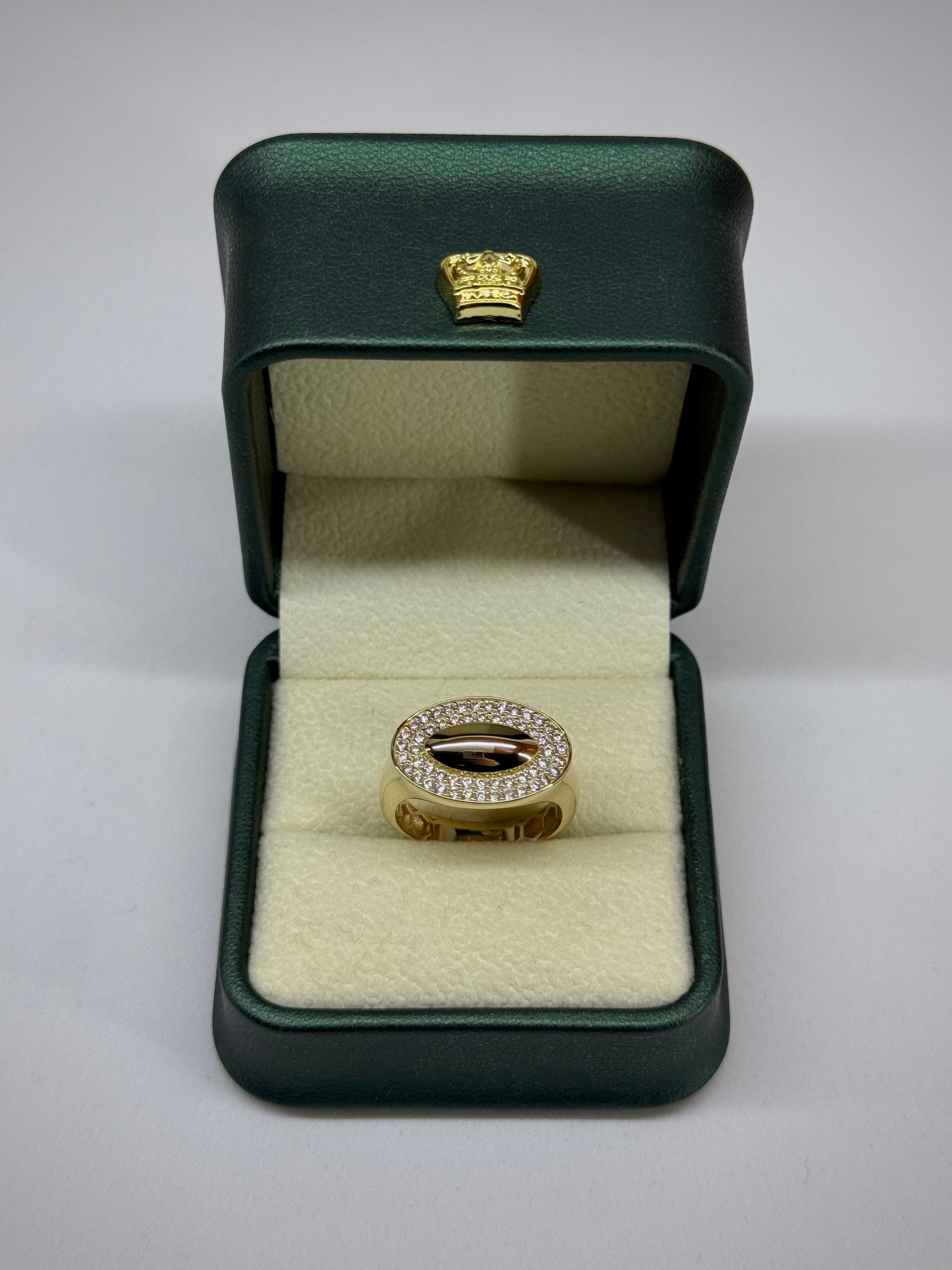 14 K Taşlı Oval Altın Yüzük