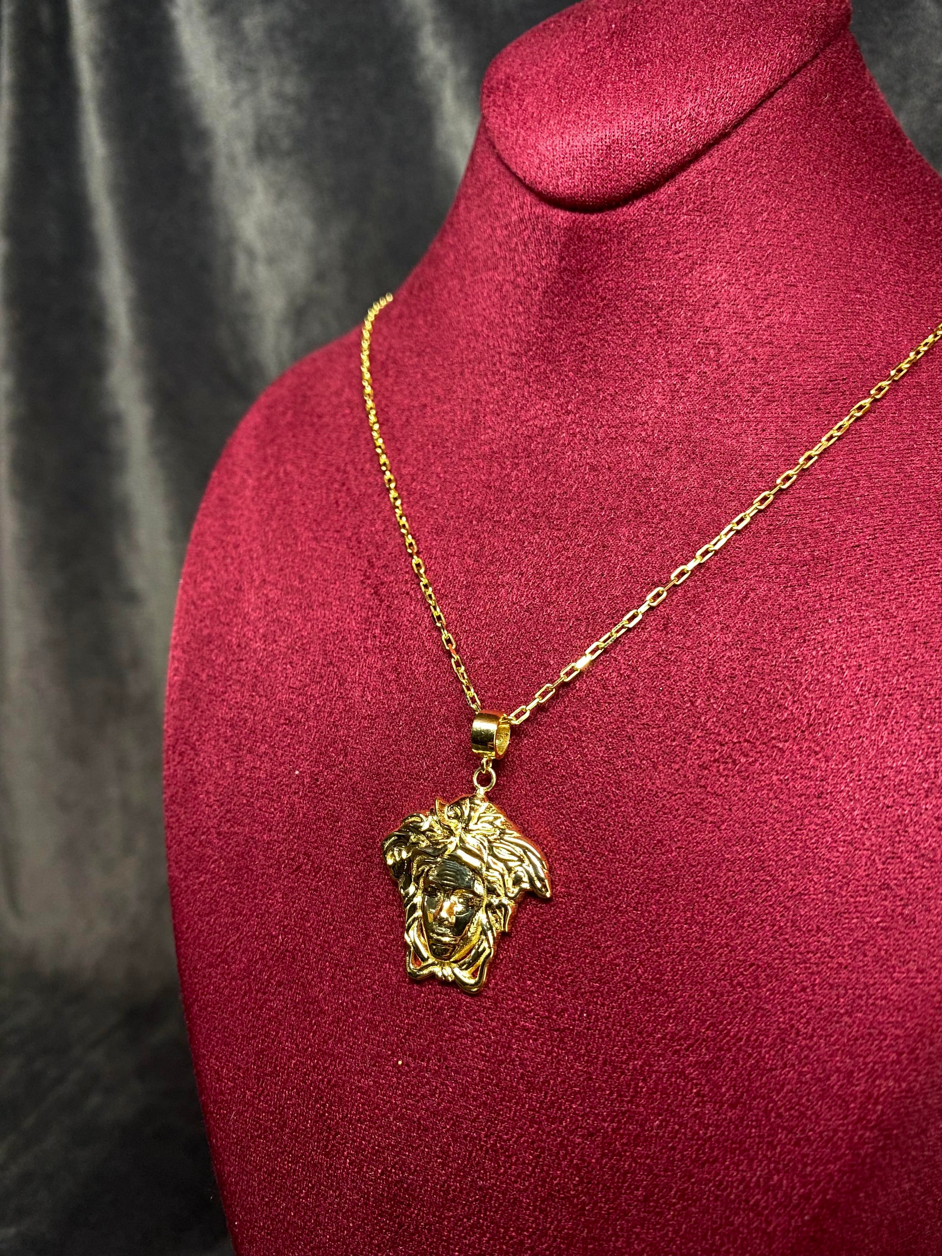14 K Medusa Altın Kolye
