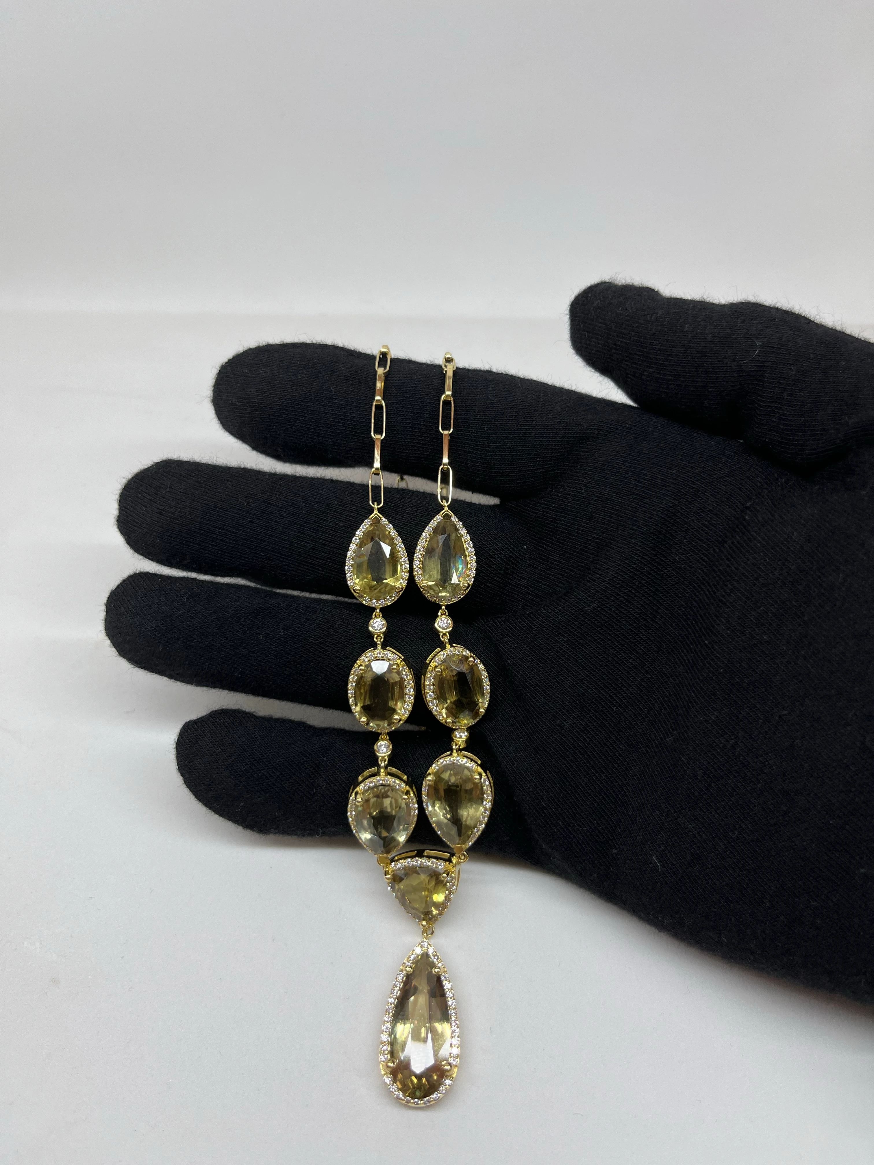 18 K Damla Taşlı Altın Kolye