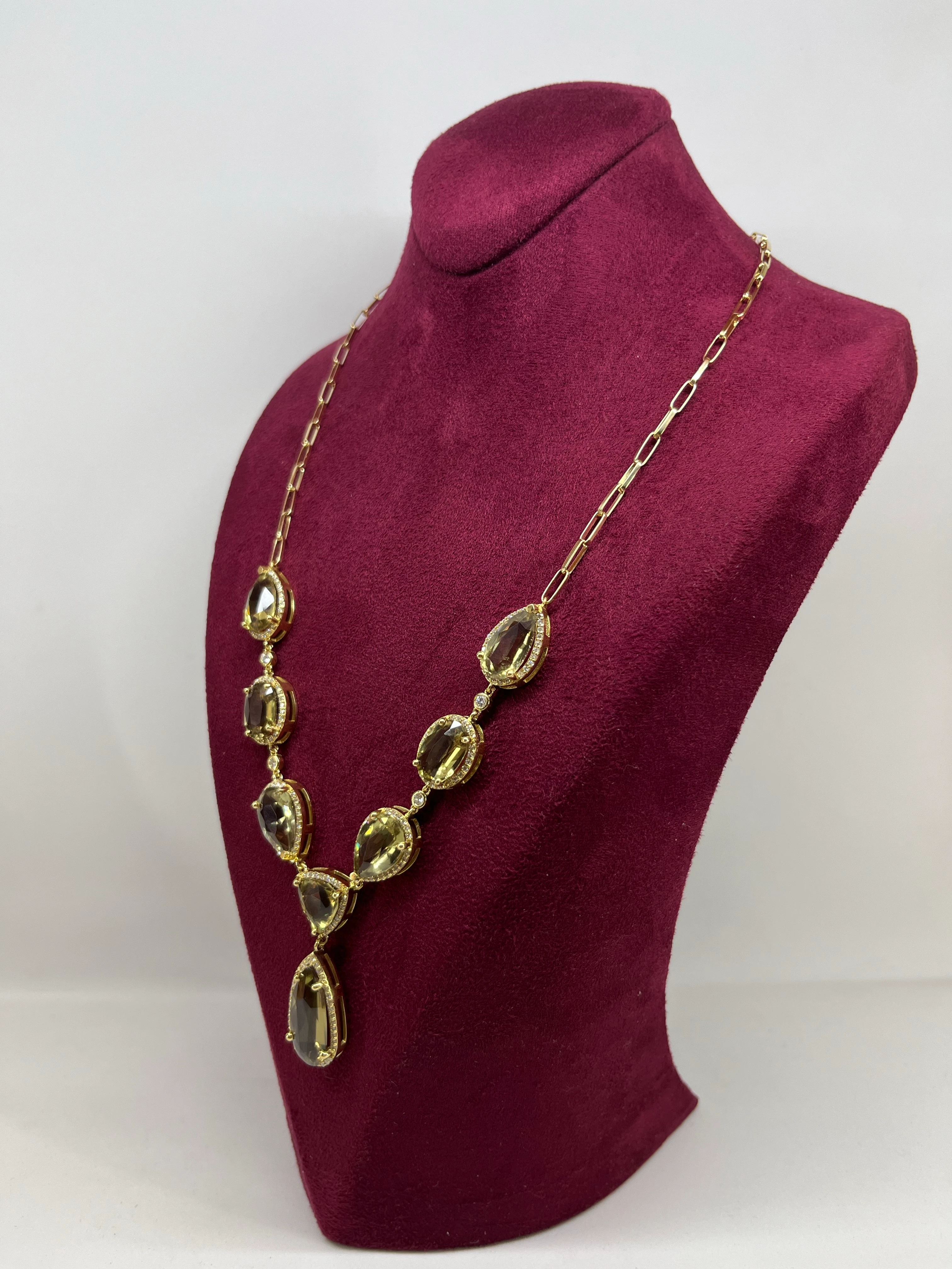 18 K Damla Taşlı Altın Kolye