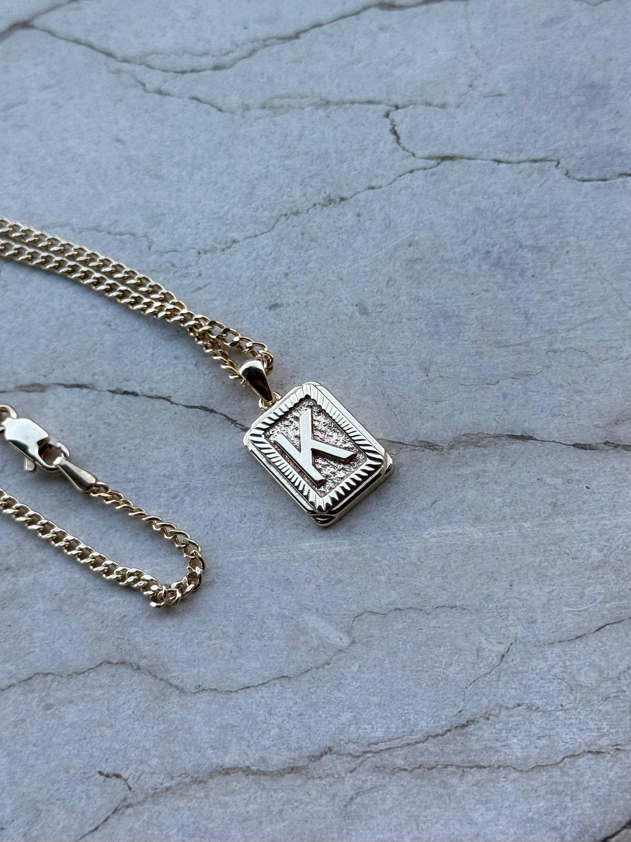 14 K K Harfi Madalyon Altın Kolye