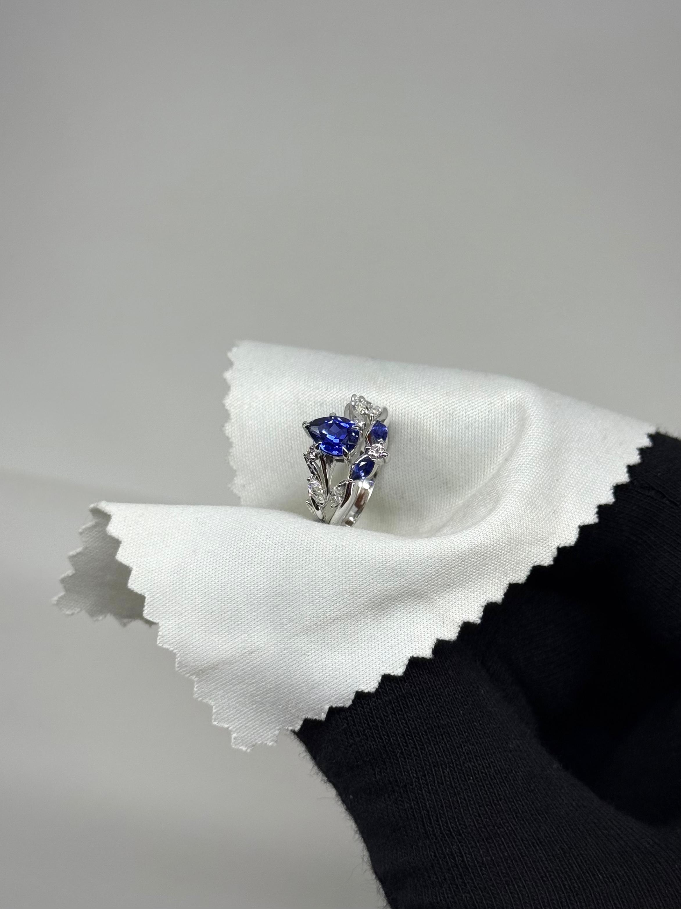 0.25 Karat Pırlanta Safir Yüzük