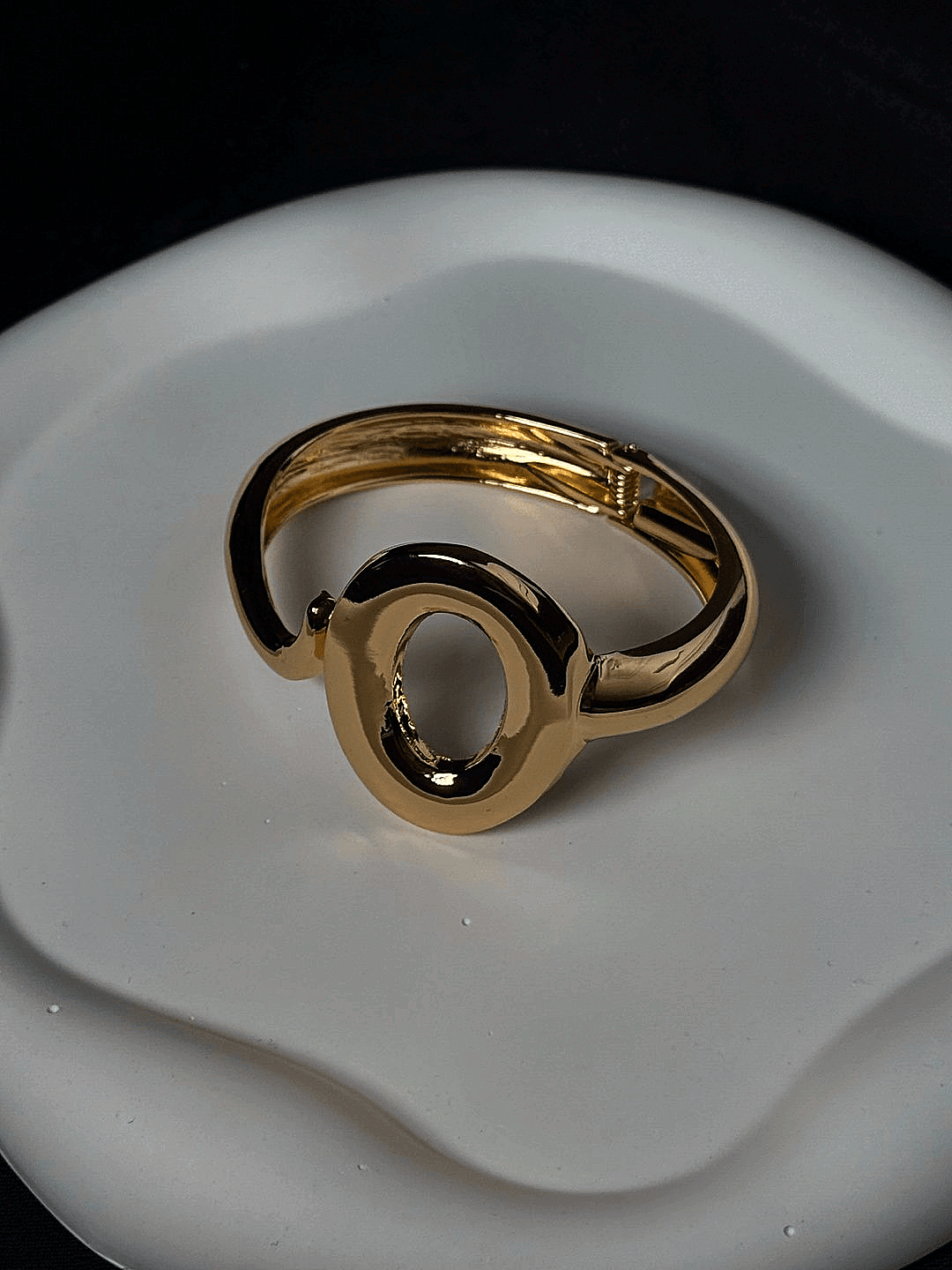 Gold Detay Kelepçe Bileklik