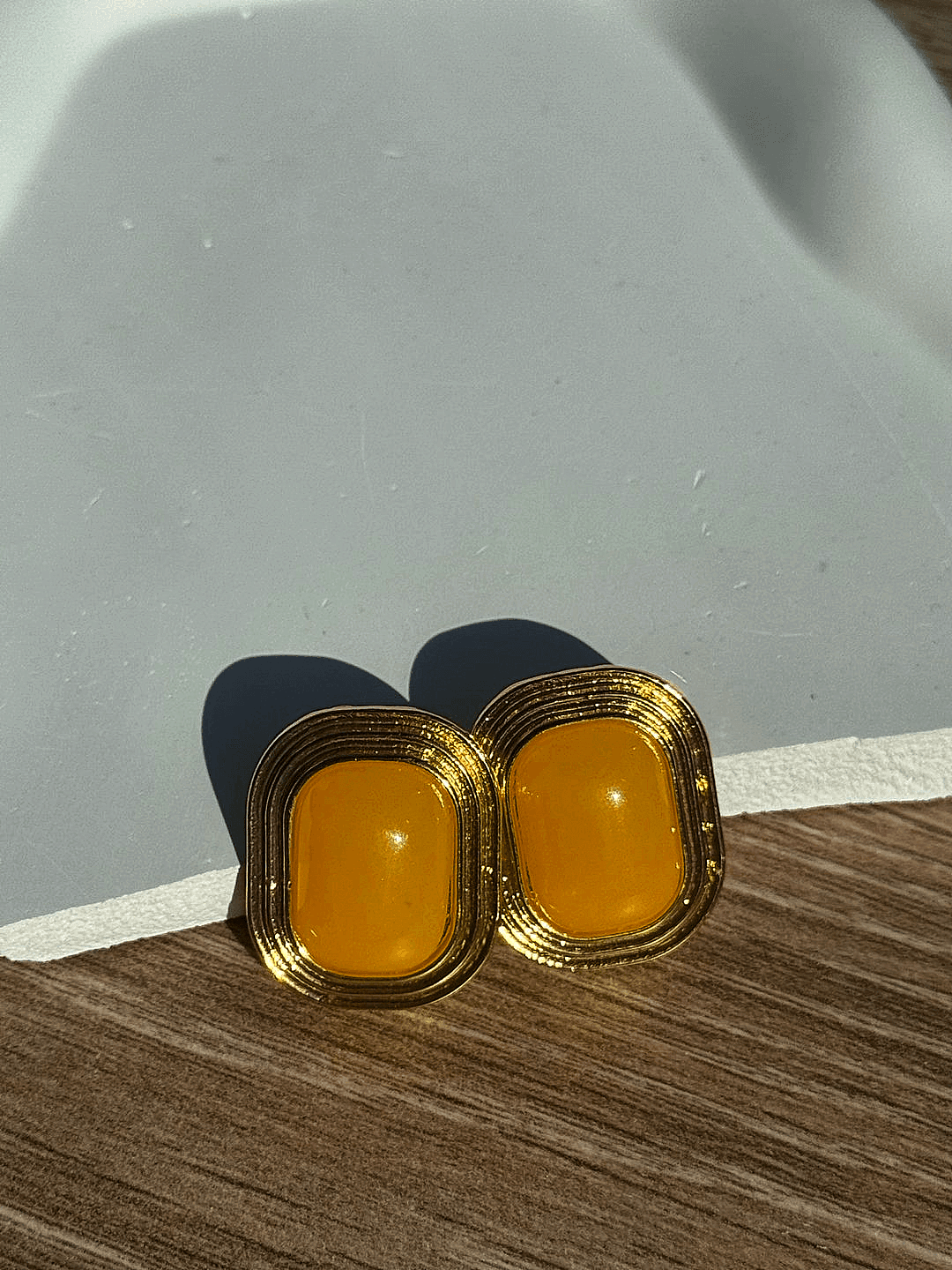 Vintage Sarı Taşlı Küpe