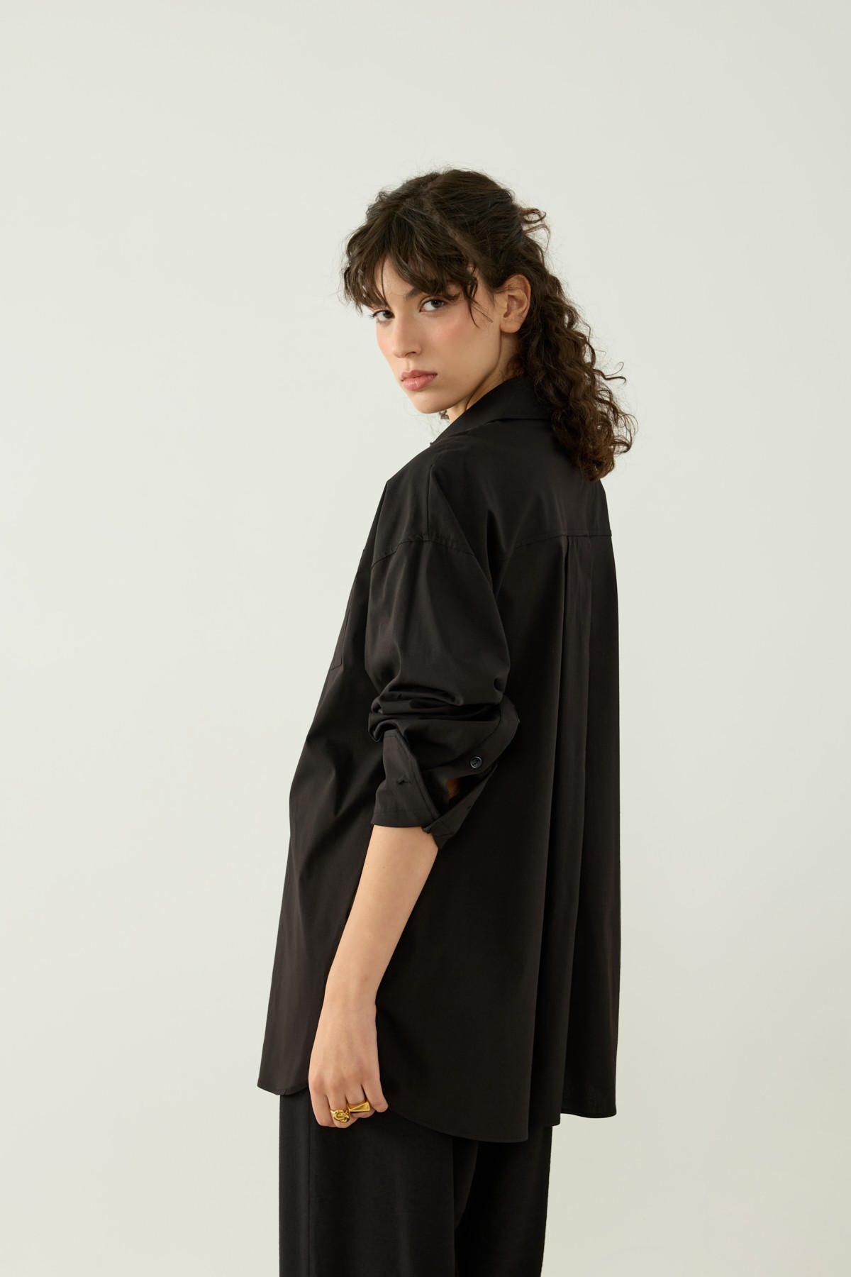CEPLİ OVERSIZE GÖMLEK - SİYAH