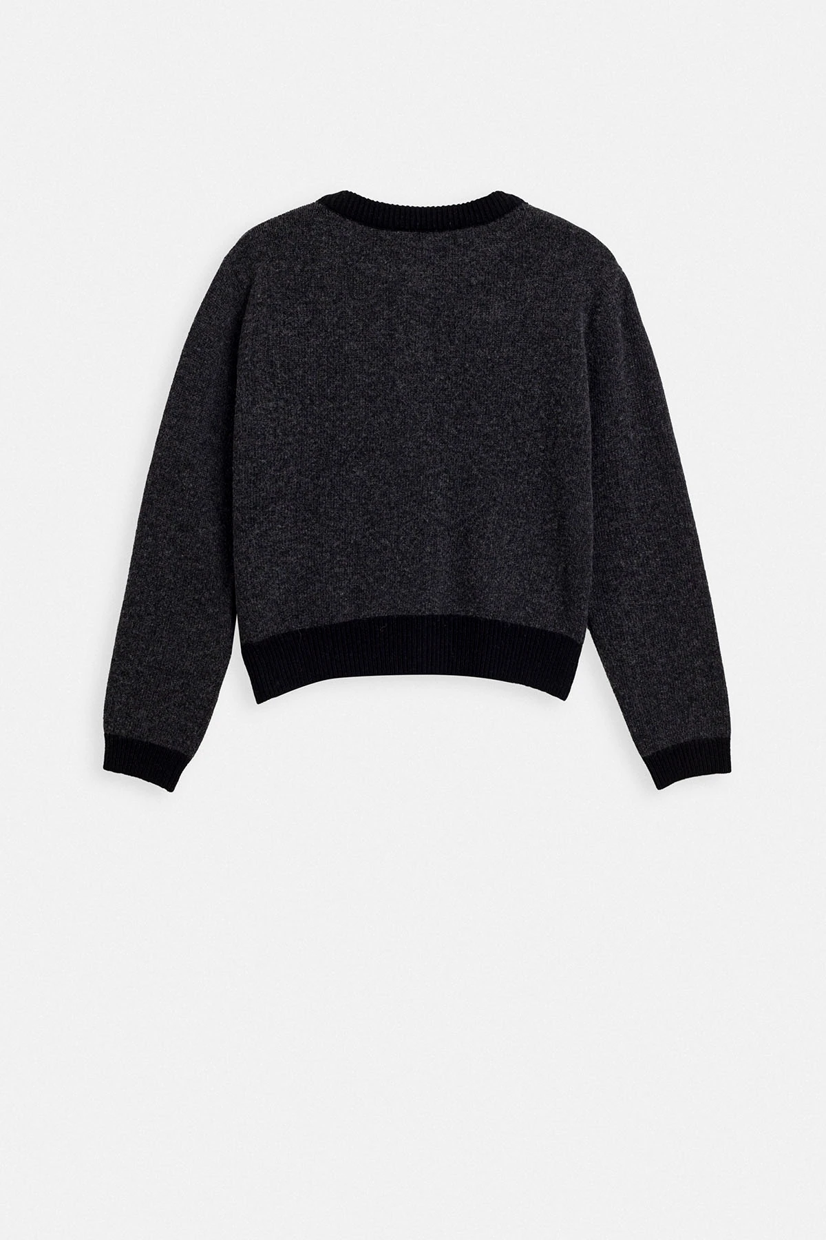 CEP DETAYLI YÜN TRIKO HIRKA