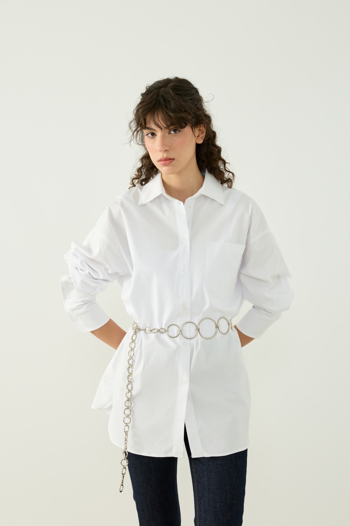 CEPLİ OVERSIZE GÖMLEK - BEYAZ