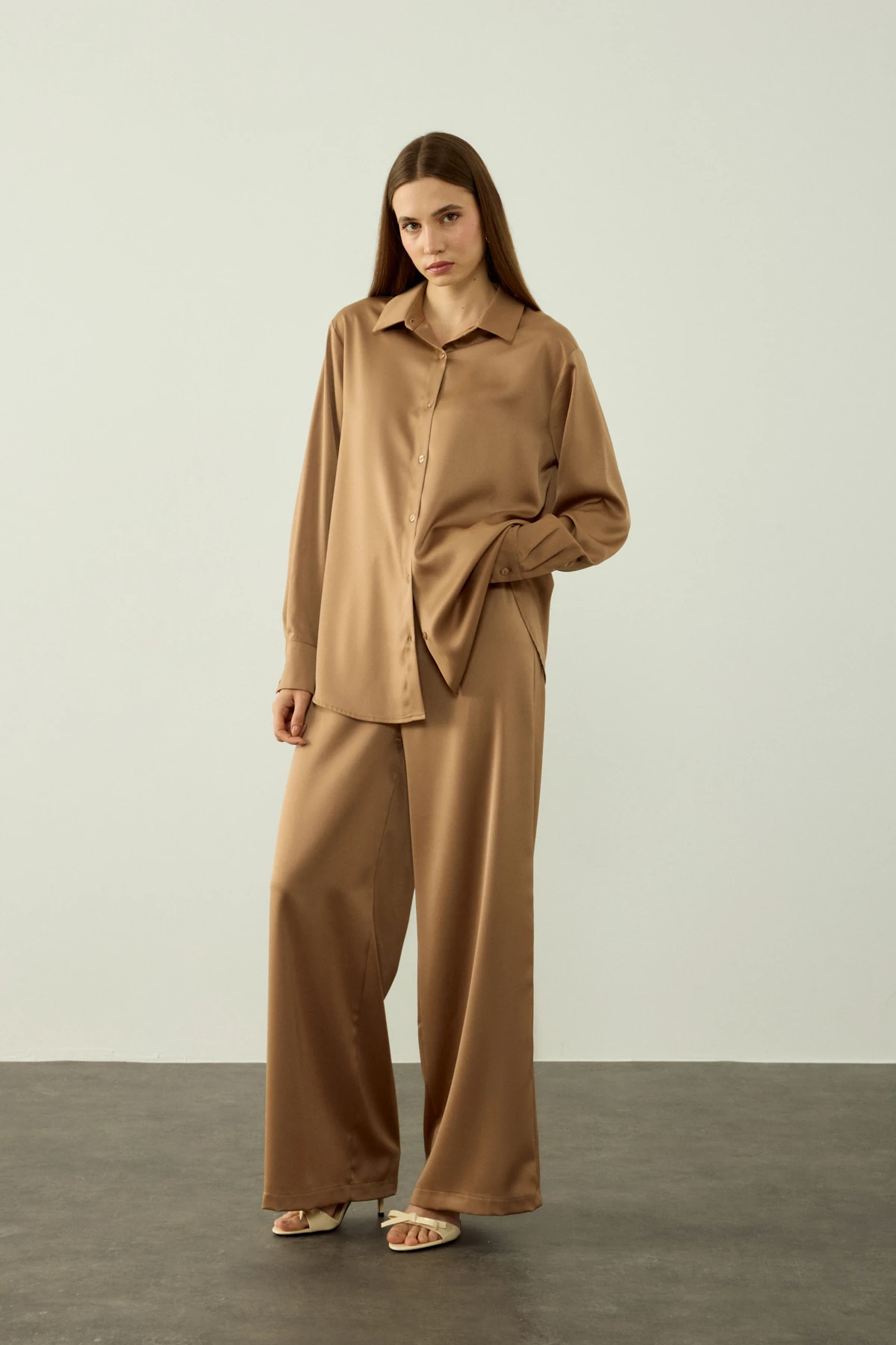 HANNAH SATEN GÖMLEK