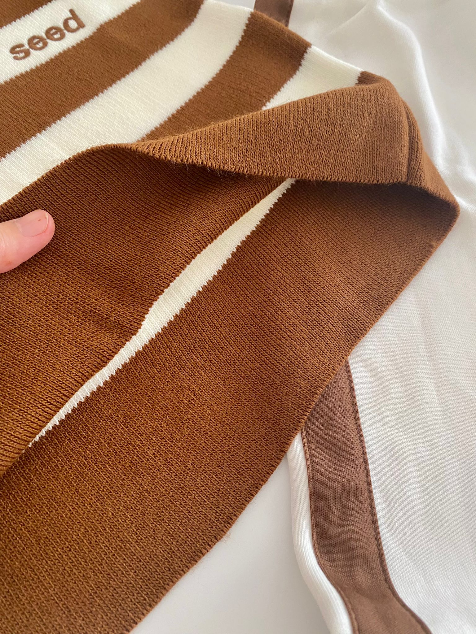 Kahverengi Çizgili Takım