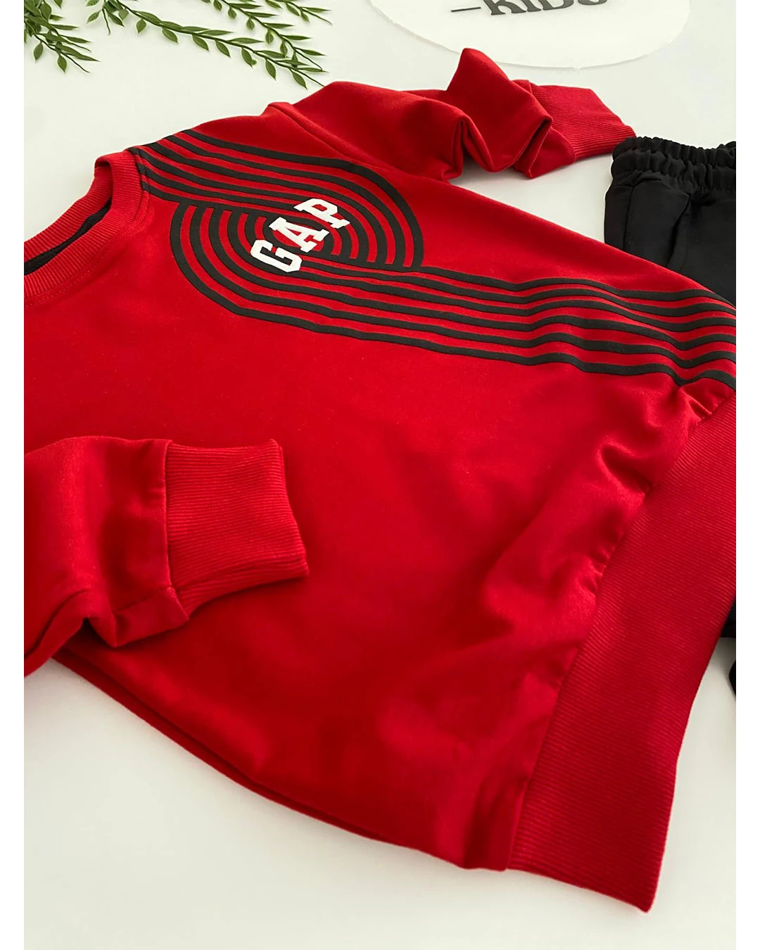 2’li Kırmızı-Siyah GAP Baskılı Eşofmanlı Takım Erkek