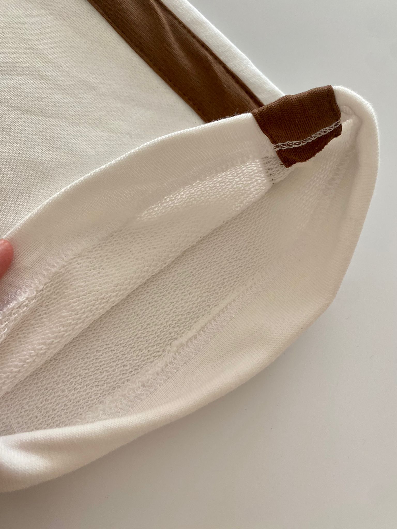 Kahverengi Çizgili Takım