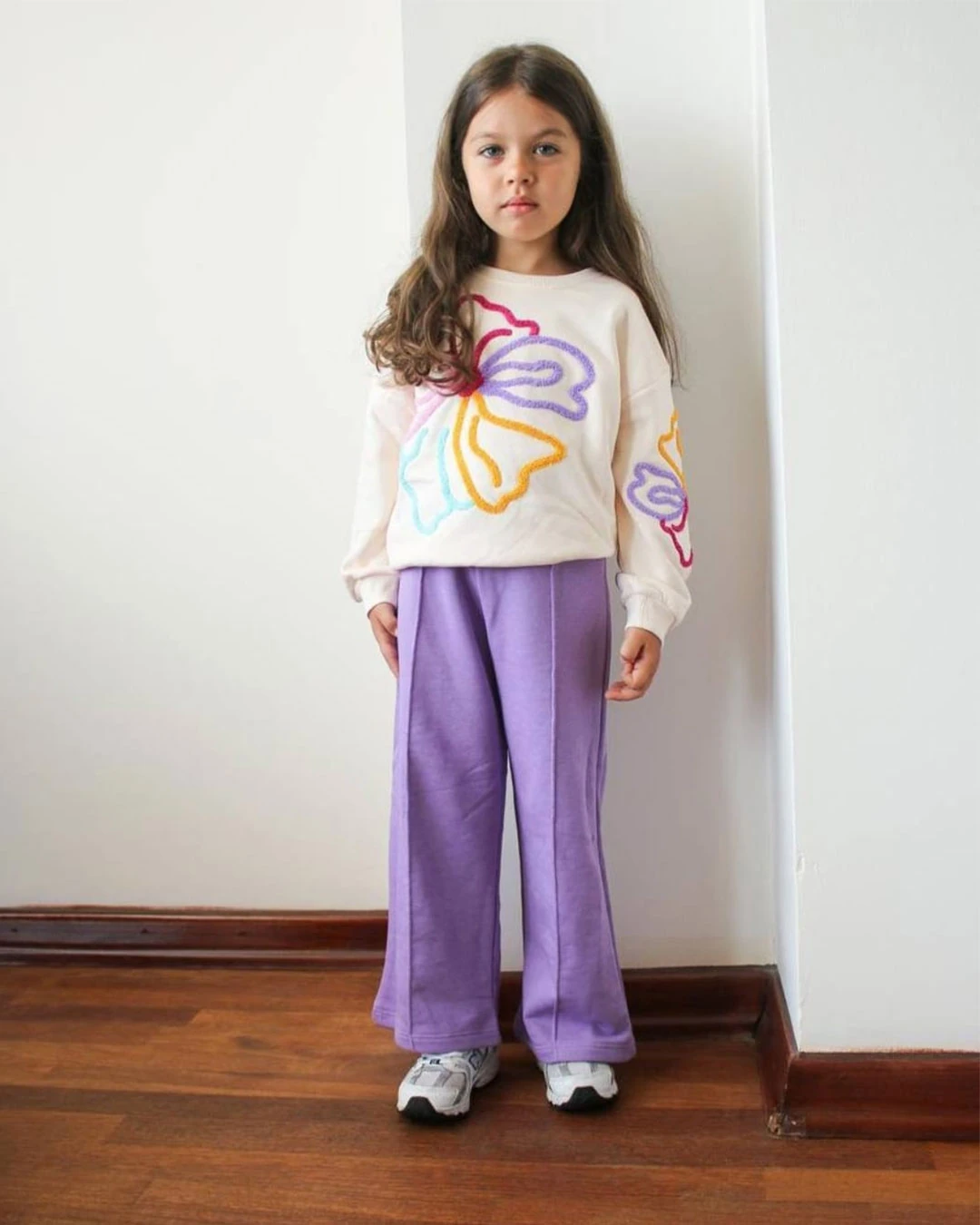 ŞARDONLU BÜYÜK ÇİÇEKLİ KIZ TAKIMI