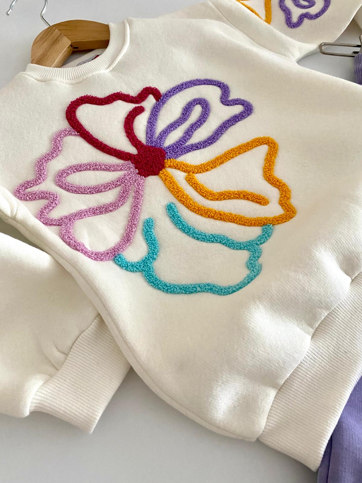 ŞARDONLU BÜYÜK ÇİÇEKLİ KIZ TAKIMI