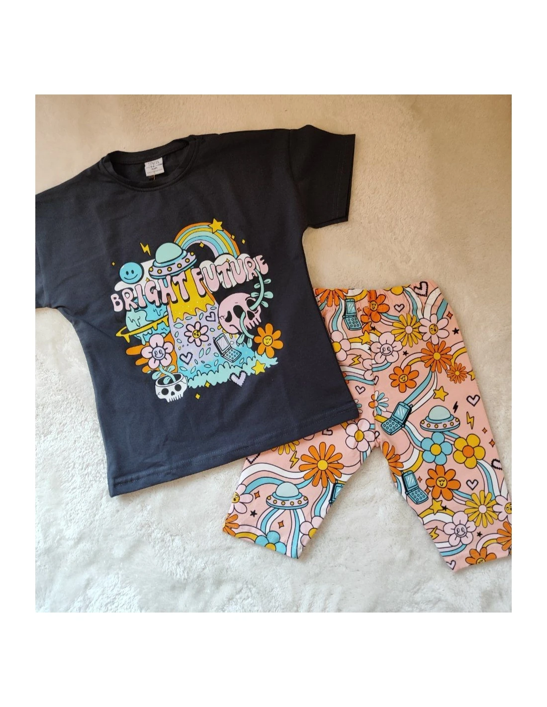 2’li Çiçek Baskılı Şortlu Takım Kız