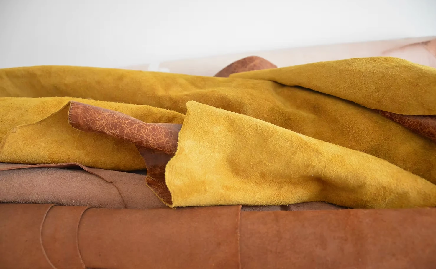 El Yapımı Hakiki Deri Ürünler: Zamana Meydan Okuyan Zarafet