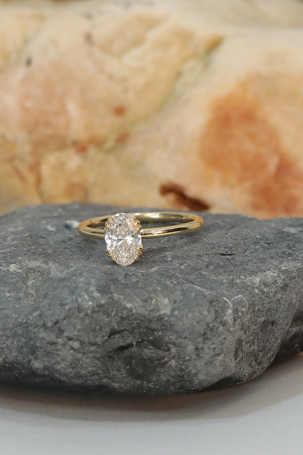 Emerald Solitaire Pavé Yüzük